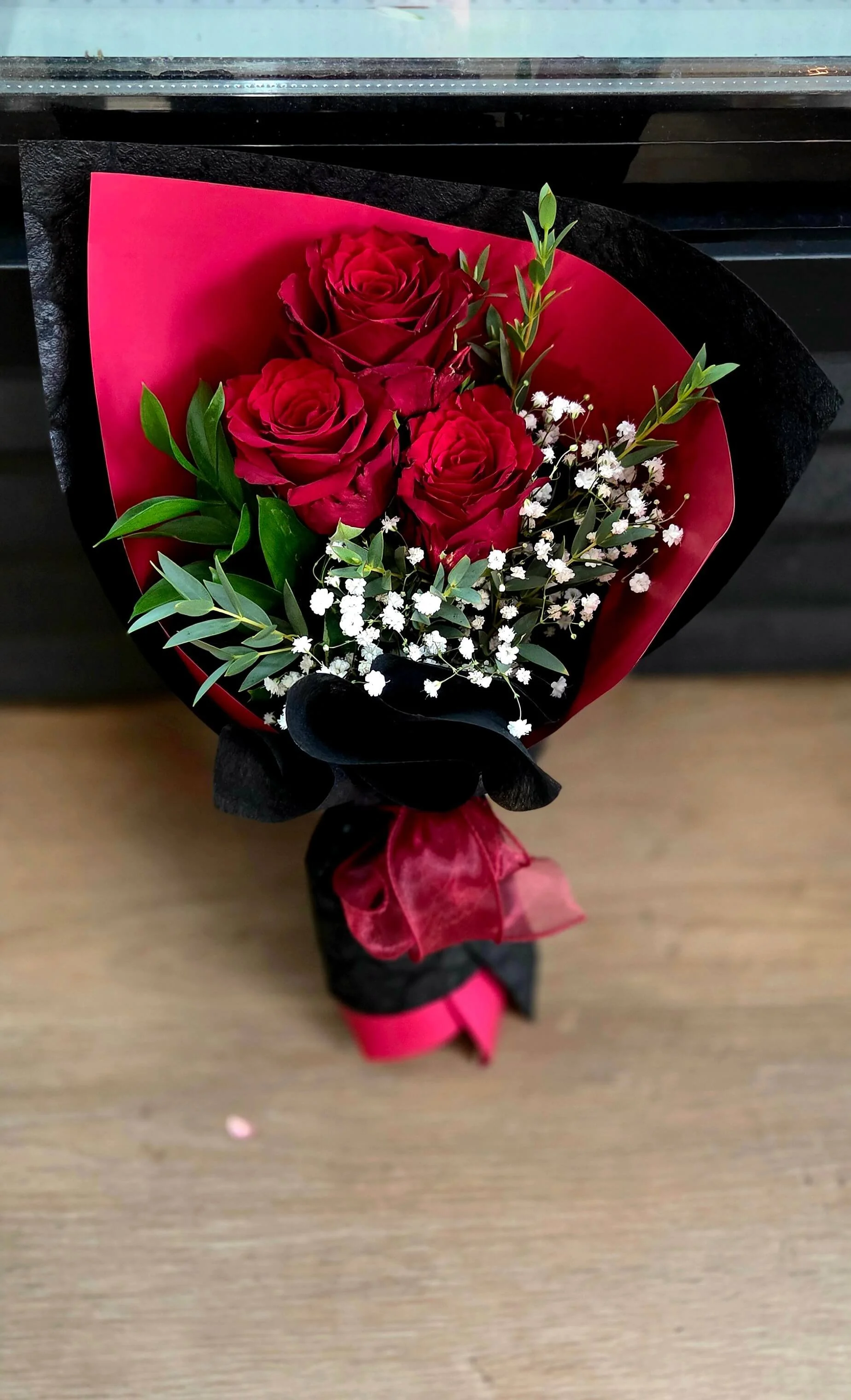 #LR49 Passionate Scarlet Red Rose Bouquet