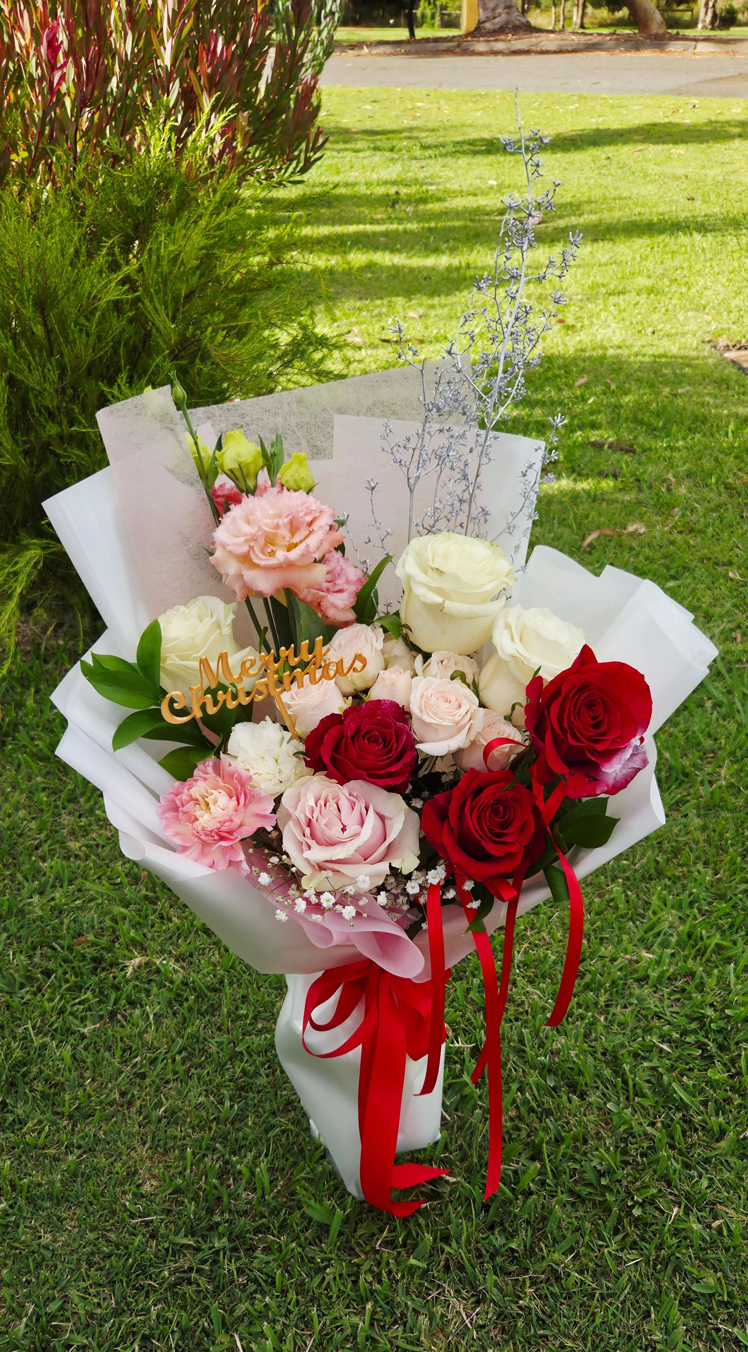 #C2 Merry Christmas Bouquet