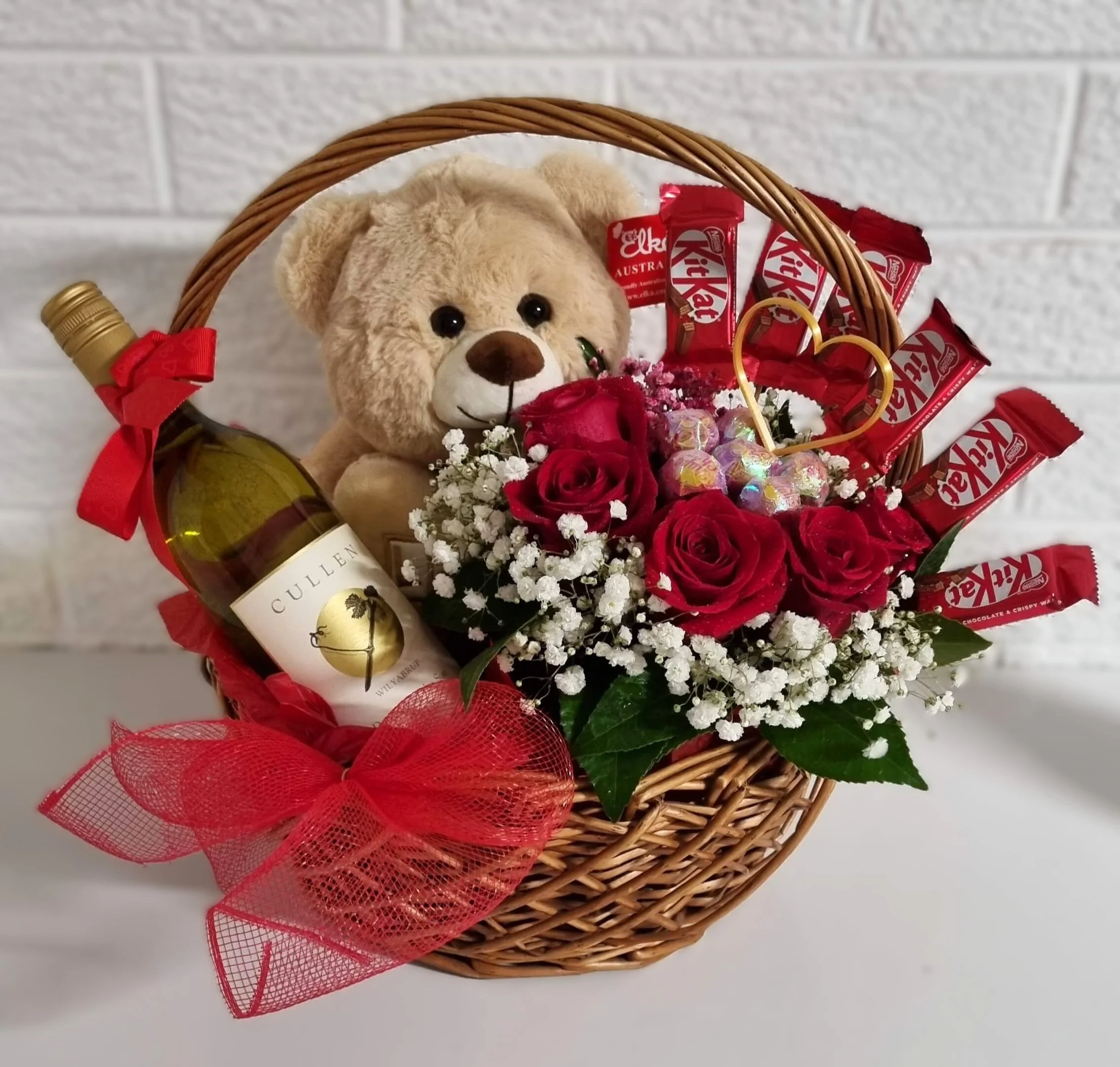 #VD19 Romantic Surprise Gift Basket