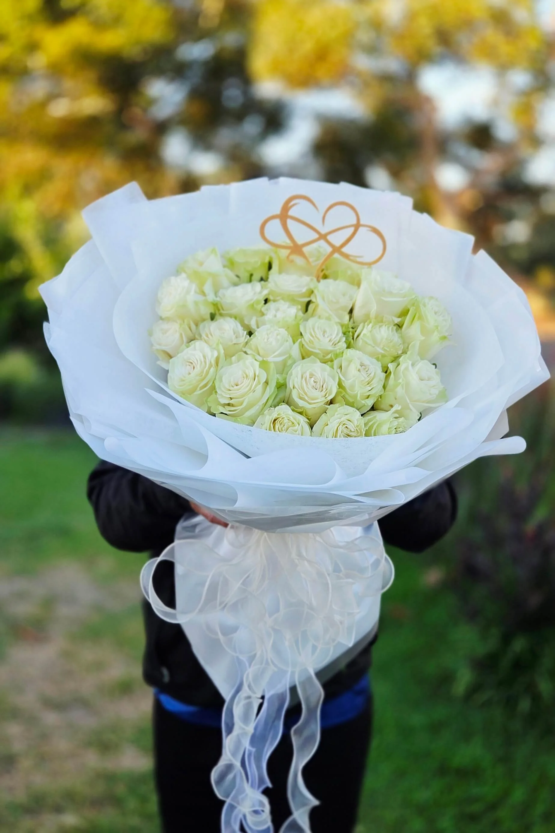 #A26 Elegant White Rose Bouquet