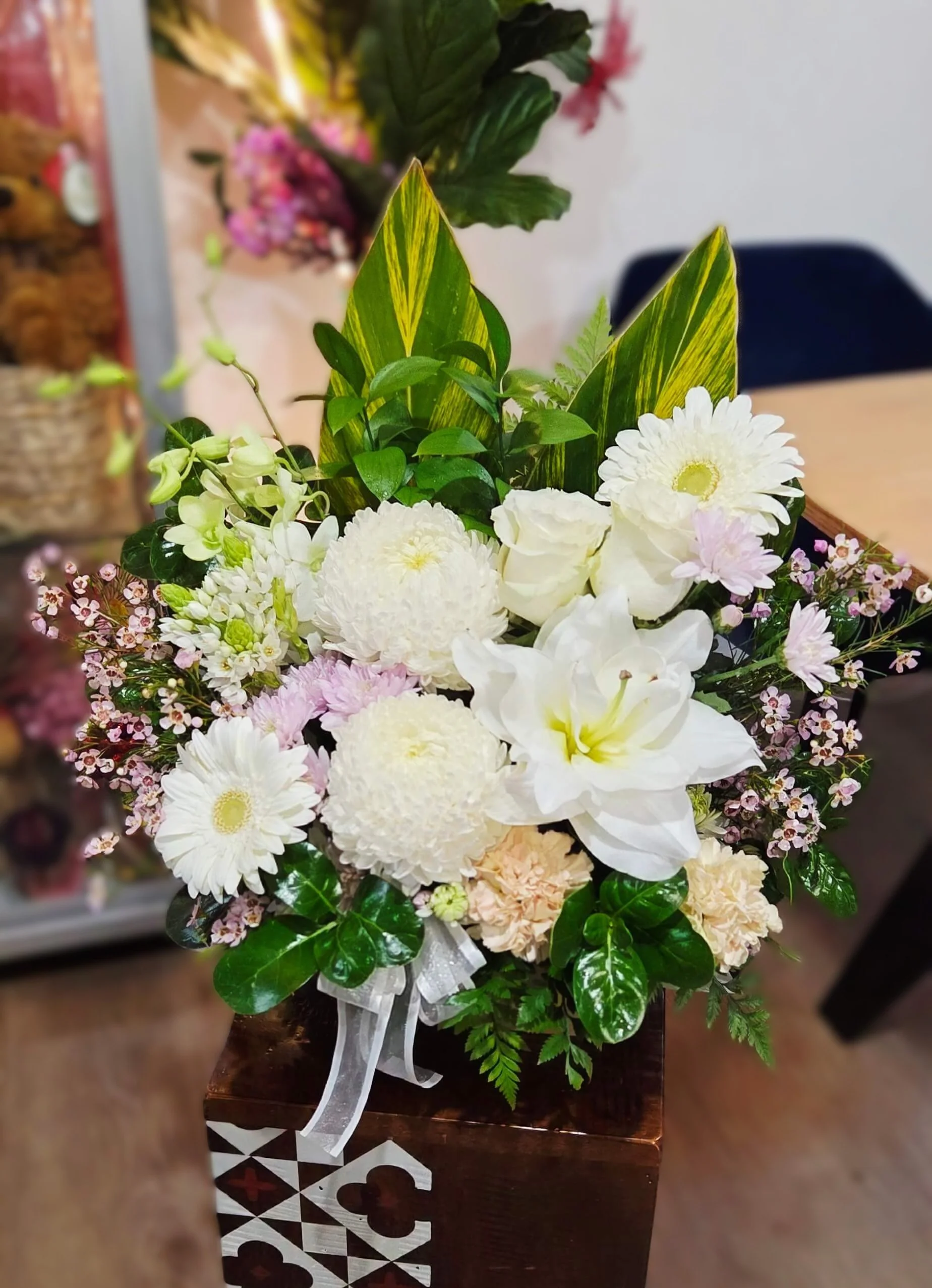 #S10 White Serene Blossoms Bouquet