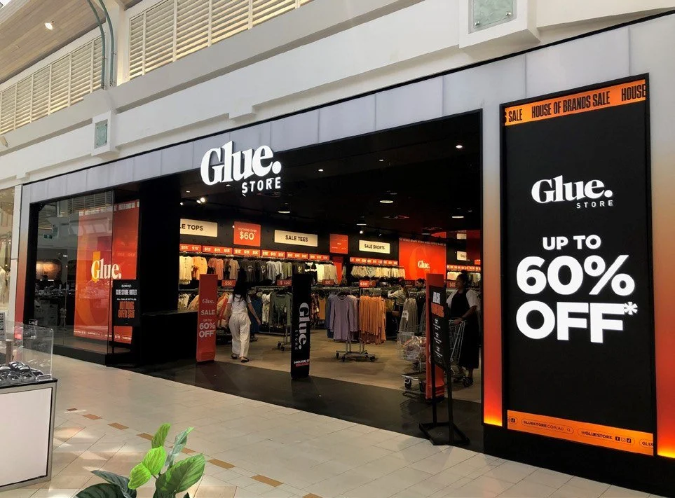 p15_glue_store_case_study_img01_963x711.jpg