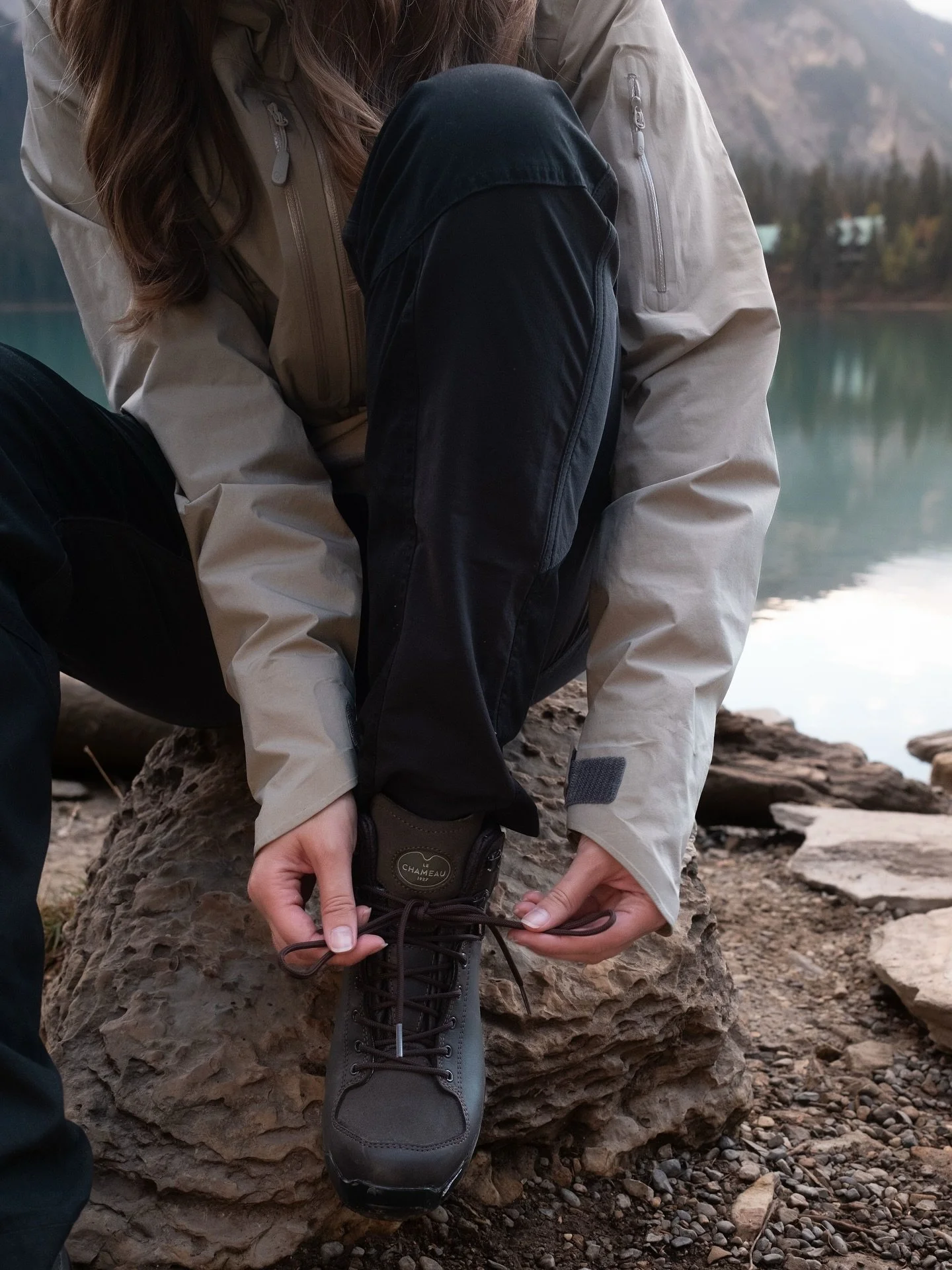 @lechameau1927 Explore in the Canadian Rockies 

Sans Comms | Content 

@bloxhampr 

#lifestylephotography #yohonationalpark #travelphotography