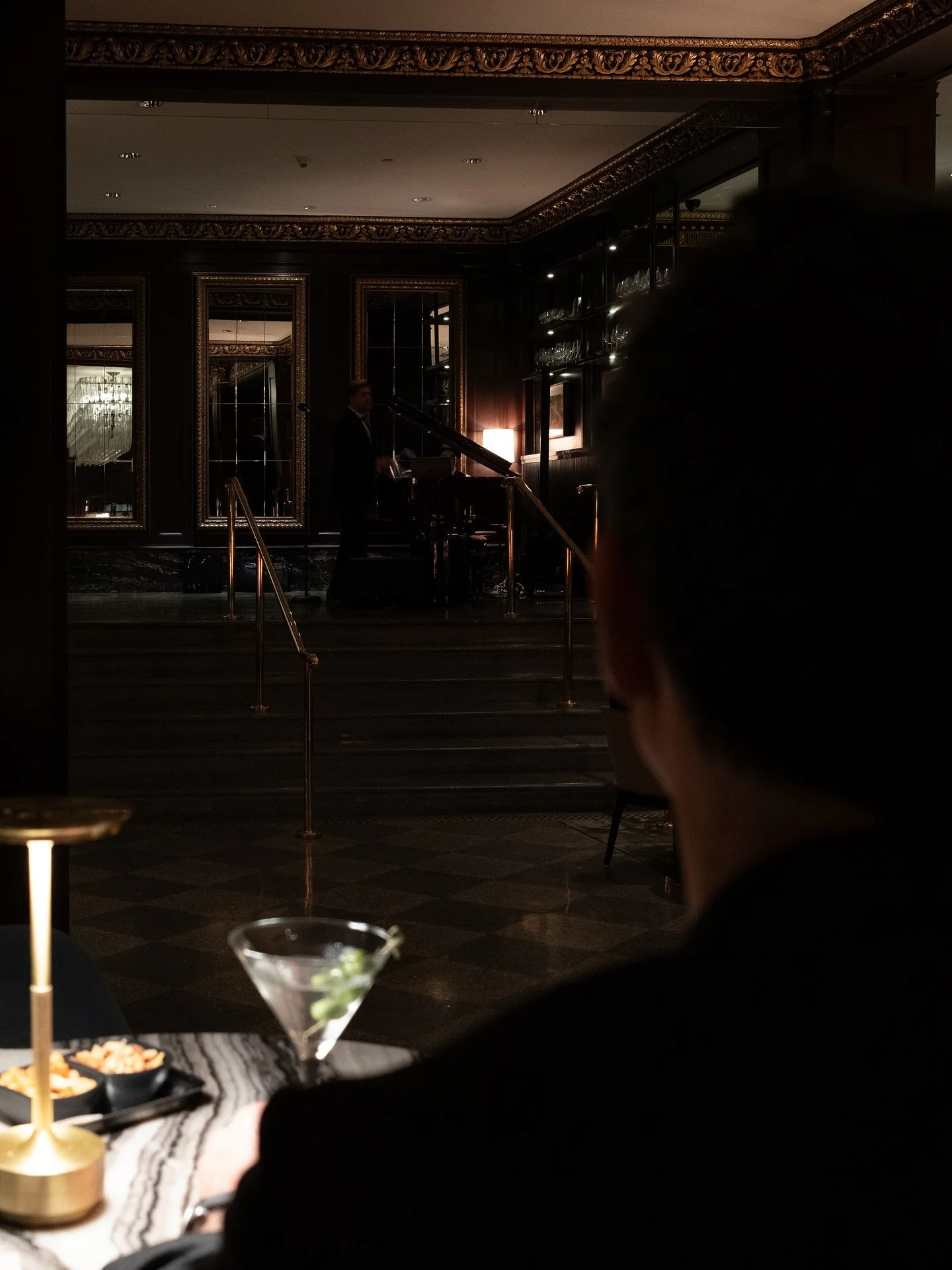 @rosewoodhotelgeorgia 

Sans Comms | Content 

#hospitalityphotography #vancouvertravel #rosewoodhotels