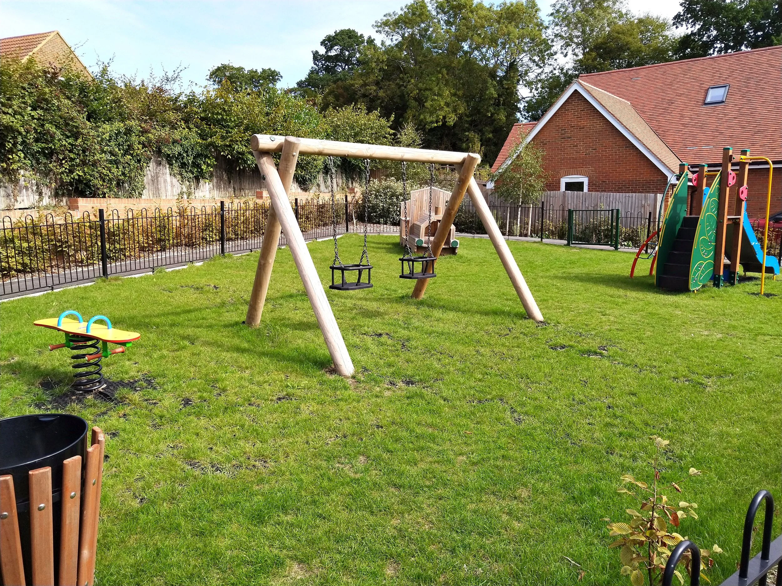 EQUIPED AREAS OF PLAY