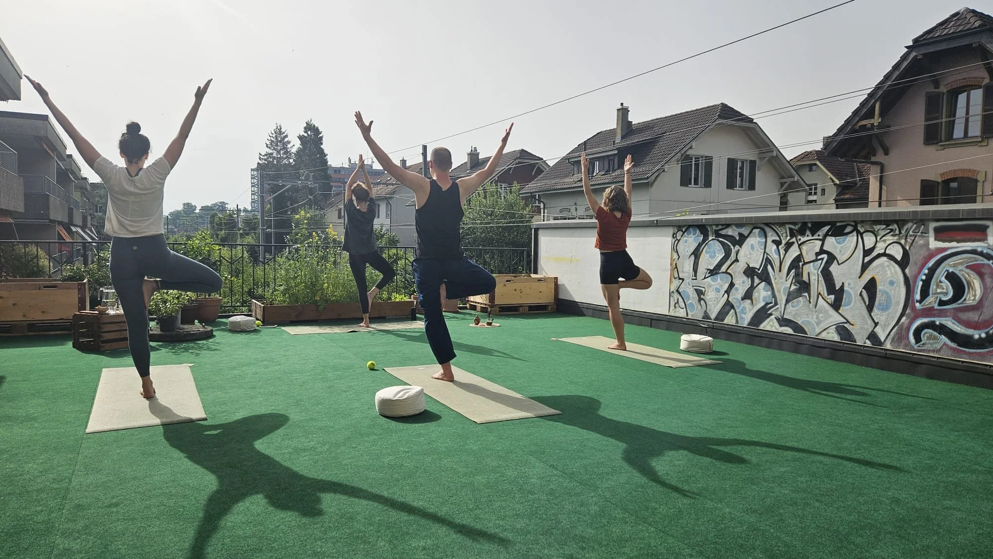 Yoga und Brunch auf der Dachterrasse