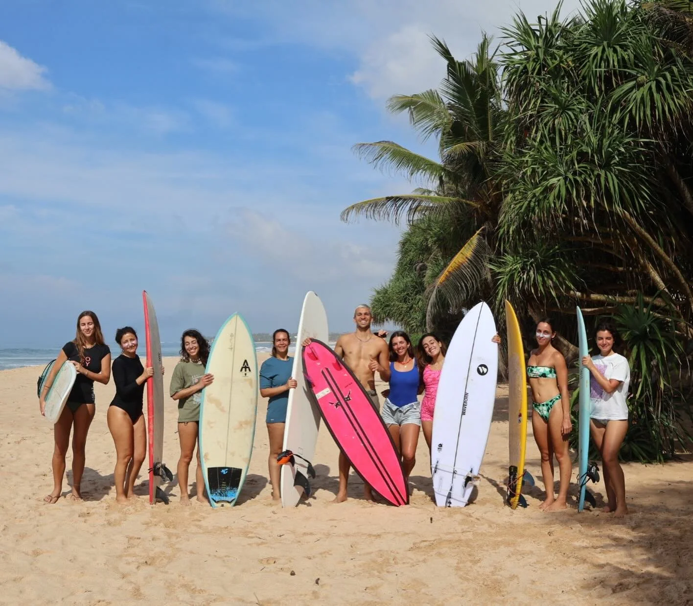 Ainda a digerir tudo o que vivemos esta semana no Sri Lanka. 
Foi uma viagem intensa, bonita e especial. Obrigada a todas, de cora&ccedil;&atilde;o. 

Um regresso que teve um significado ainda maior: marcou exatamente 1 ano desde a primeira viagem in