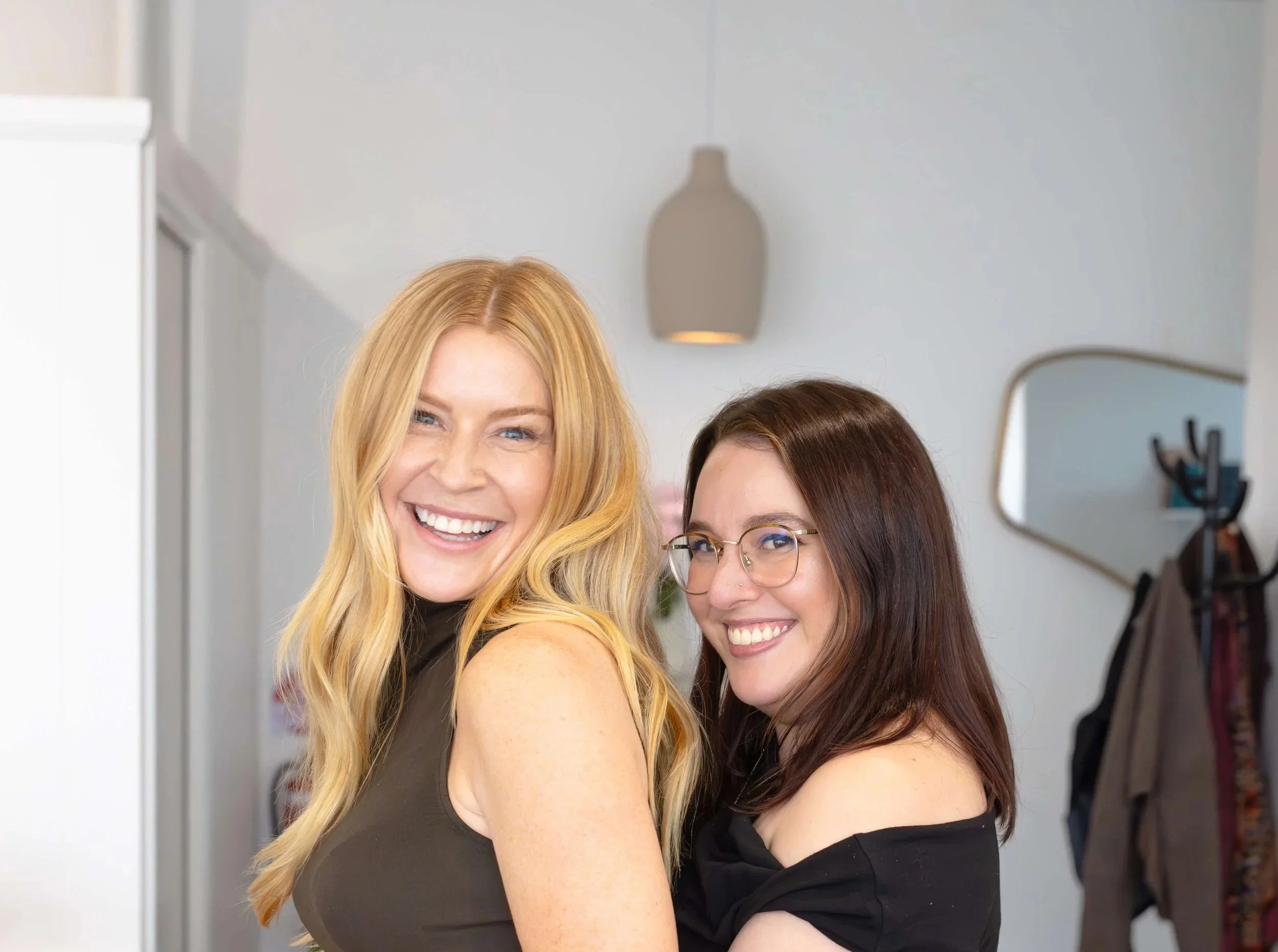 Experienced hairstylists and balayage experts based in Dee Why on the Northern Beaches of Sydney.