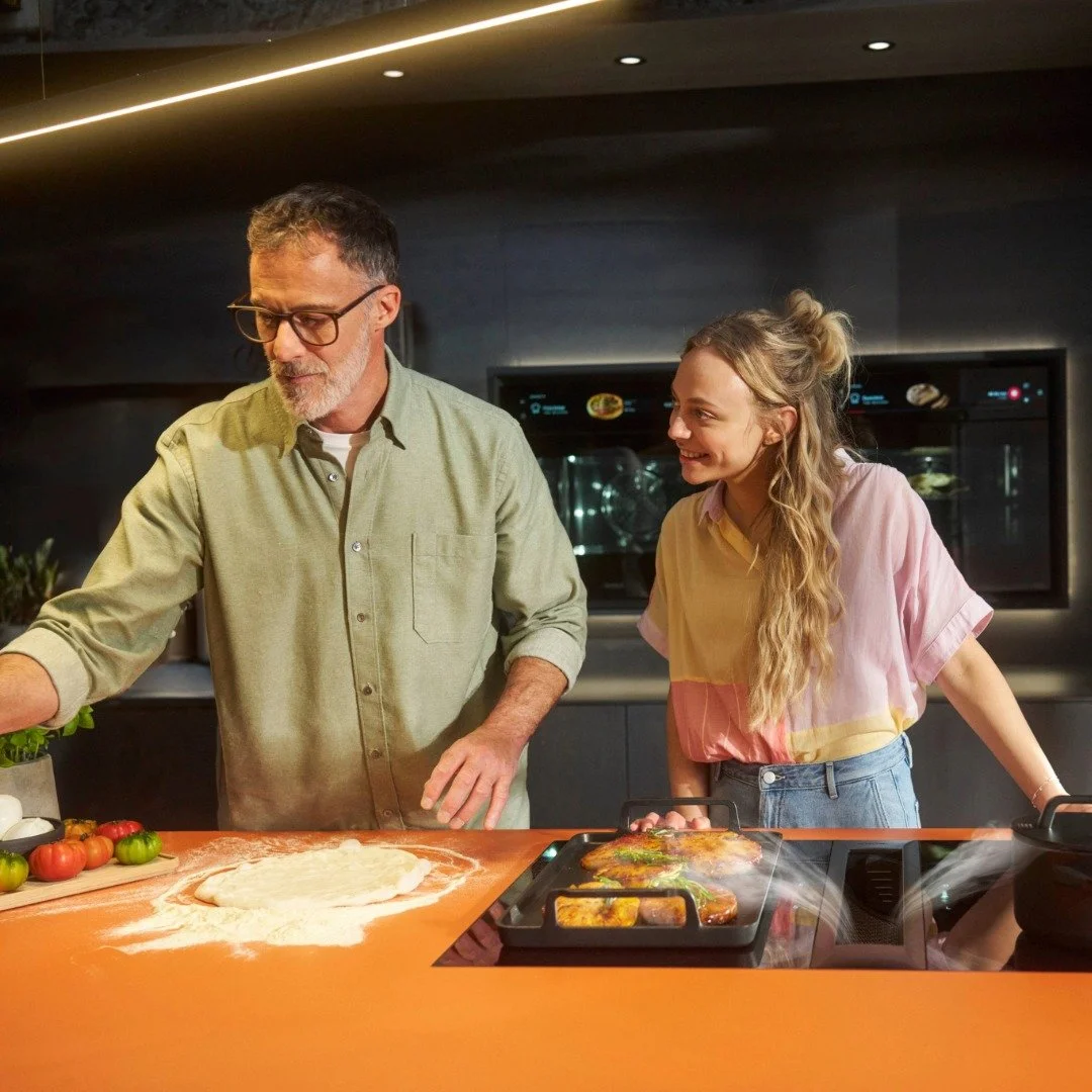 Kitchens are as diverse as the people who cook in them. 👨&zwj;🍳 But the heart of every kitchen is the same: the cooktop. 🤍 With our modular and compact BORA cooktop extractor systems, we offer you unlimited freedom in kitchen design. Discover BORA