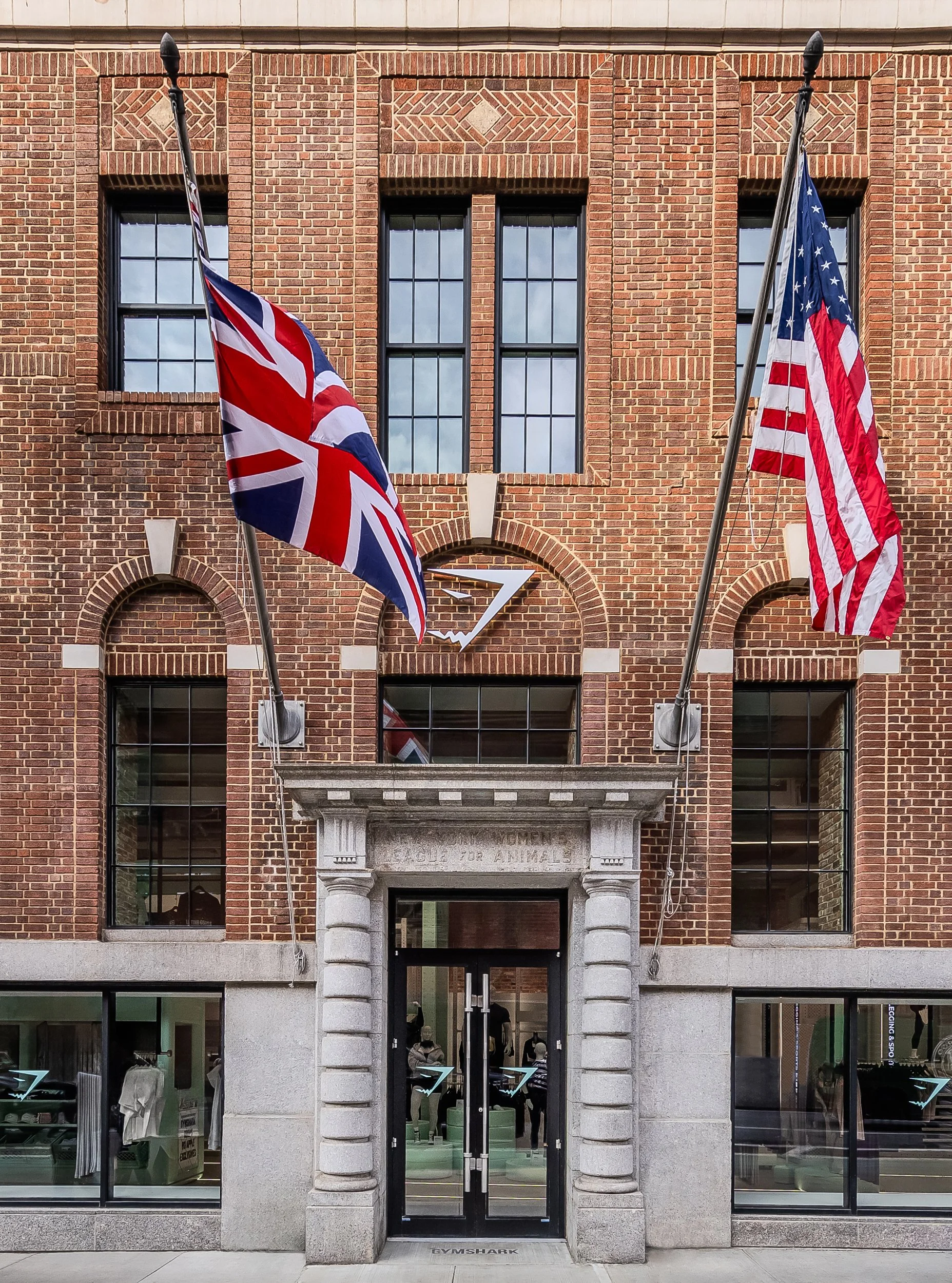16-Gymshark-Bond-Street-New-York-City-CREDIT-@TDM.SPACE-WEB.jpg