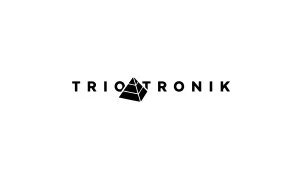 Logo mit dem Wort 'TRIOTRONIK' und einem geometrischen Symbol in der Mitte