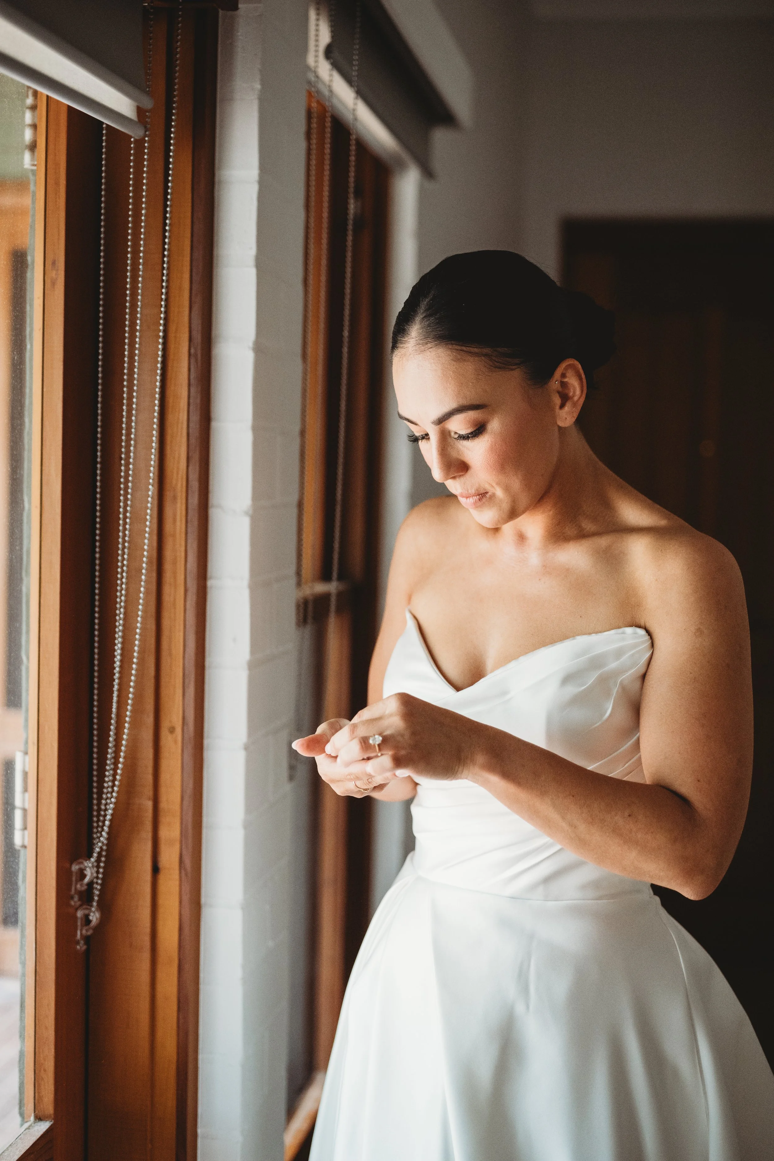 3.BrideGettingReadyPart2-71 (1).JPG