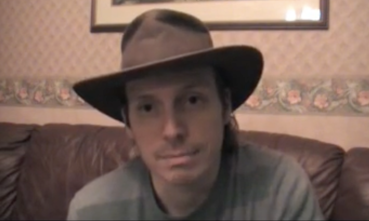 Going Dutchtube!, nr. 3 (Nivelan reads 5 Dutch poems + their translations)