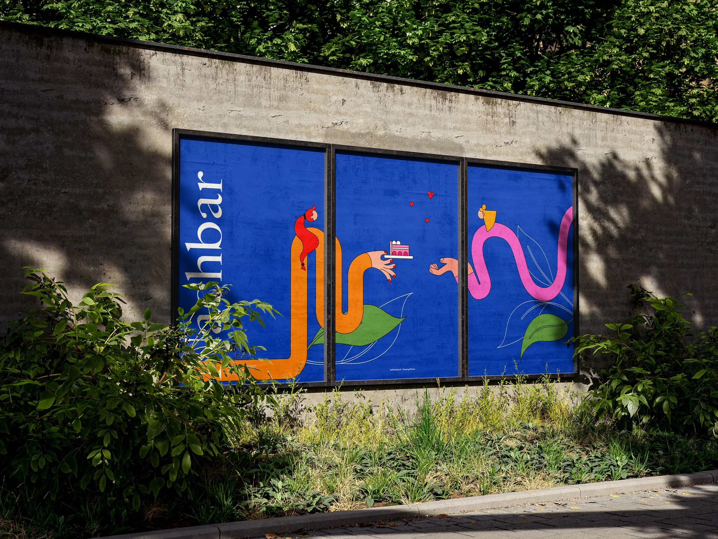 Buntes Wandbild mit abstrakten,giraffenähnlichen Figuren, die sich Hände reichen, auf blauem Hintergrund, mit dem Wort 'zukunft' auf der linken Seite, umgeben von Pflanzen und Bäumen.