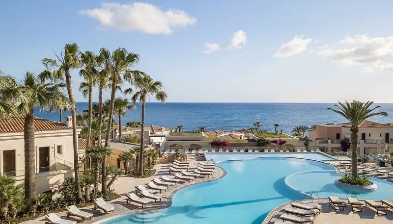 ✨ SAVE &pound;550pp compared to original summer pricing!

Last Minute Holiday Deal 🎉

📍 Grecotel Marine Palace &amp; Aqua Park, Crete
 📅 21st June Departure 🌙 7 Nights 🍴 All Inclusive 🛏️ Family Room 💷 From just &pound;2400 total

This stunning