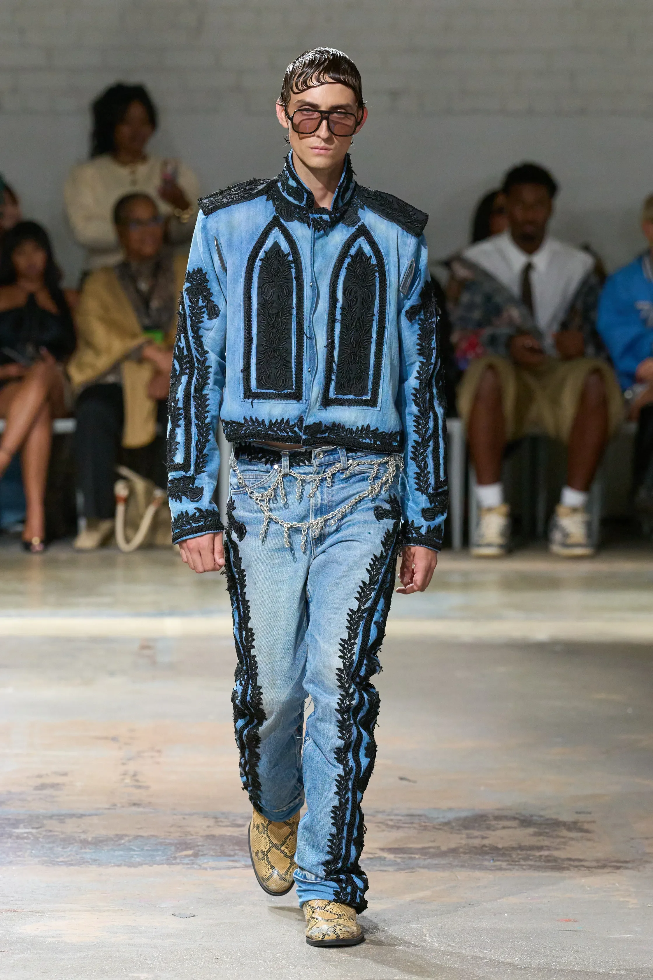 00002-who-decides-war-spring-2026-ready-to-wear-credit-gorunway.webp