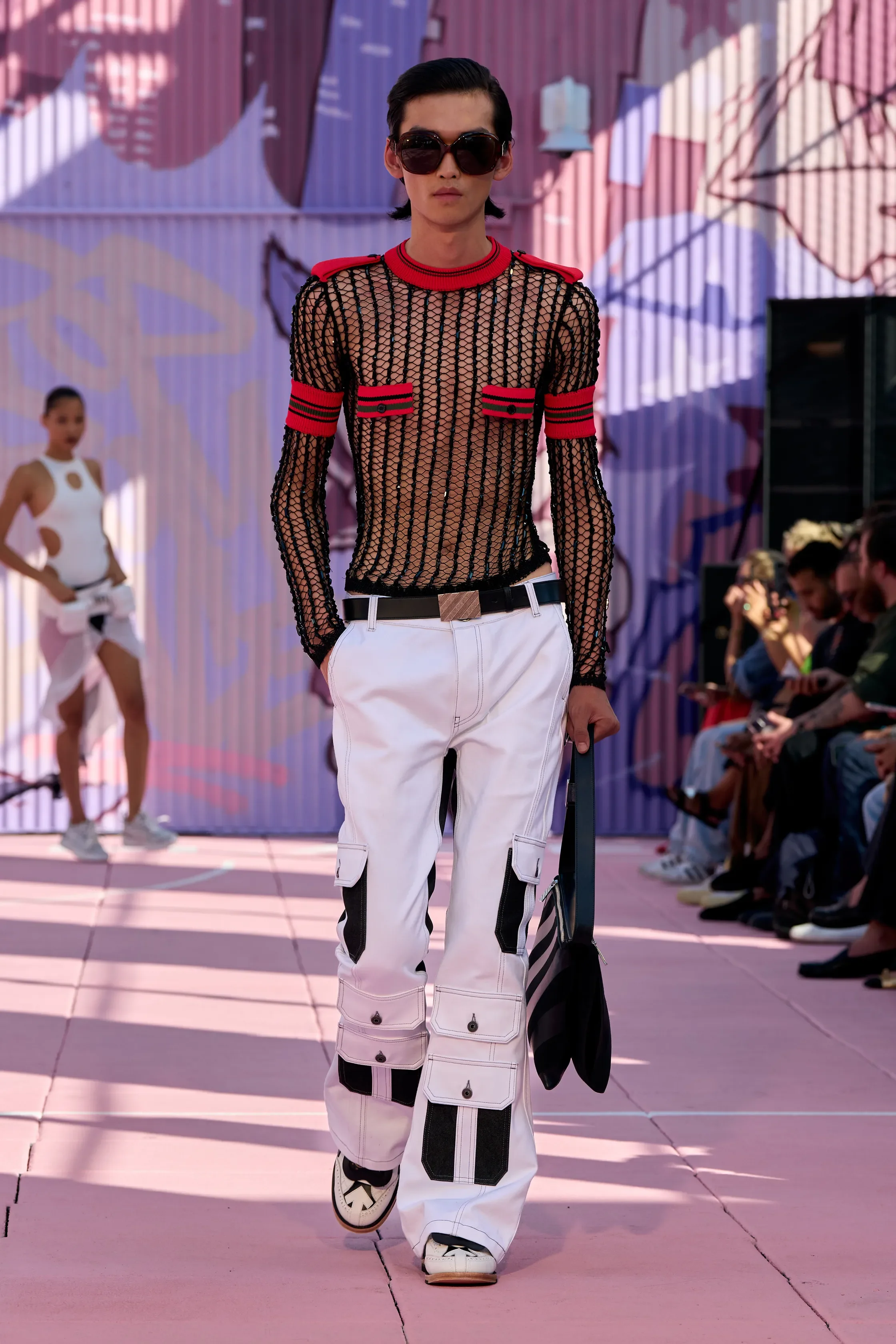 00042-off-white-spring-2026-ready-to-wear-credit-gorunway.webp