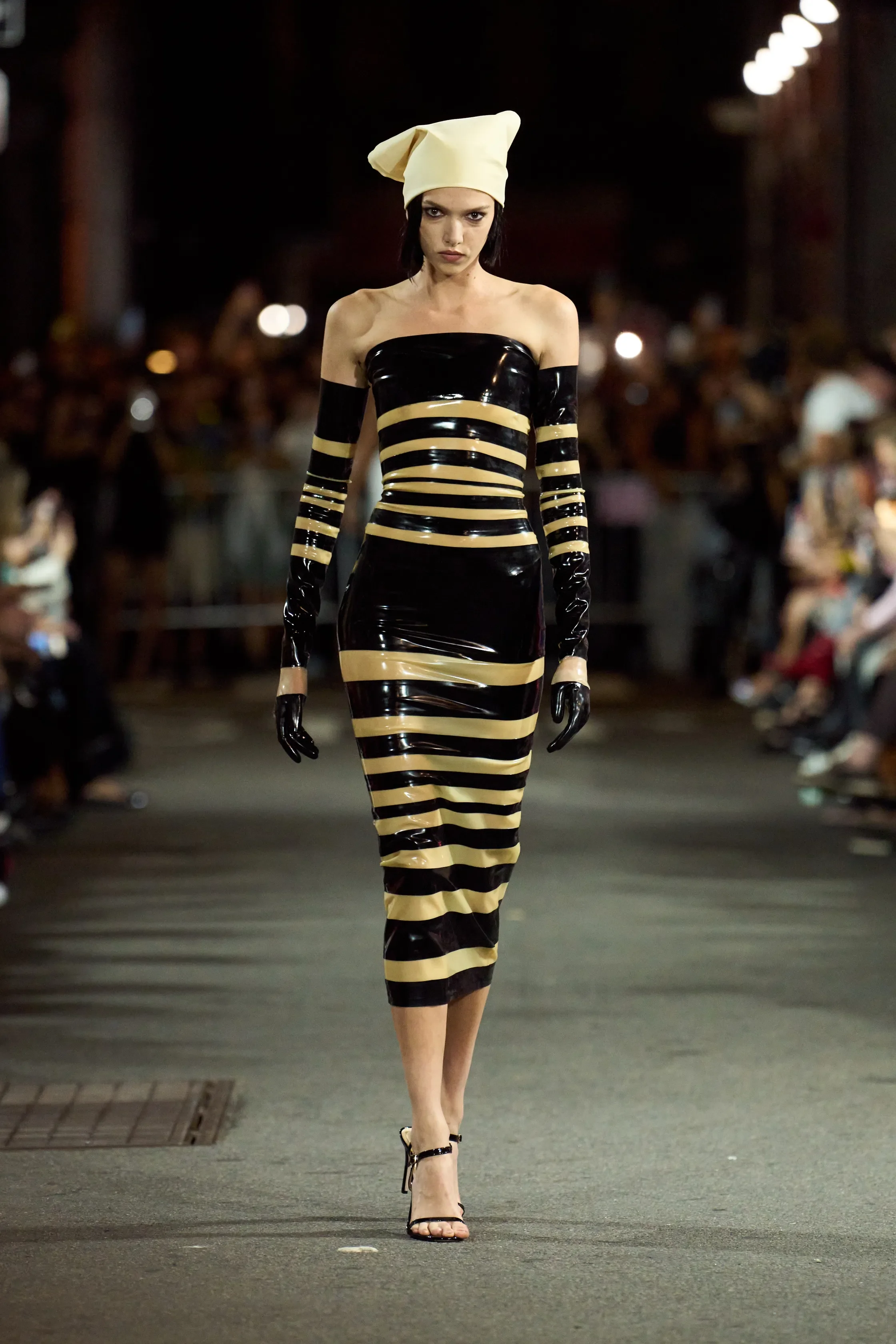 00027-christian-cowan-spring-2026-ready-to-wear-credit-gorunway.webp