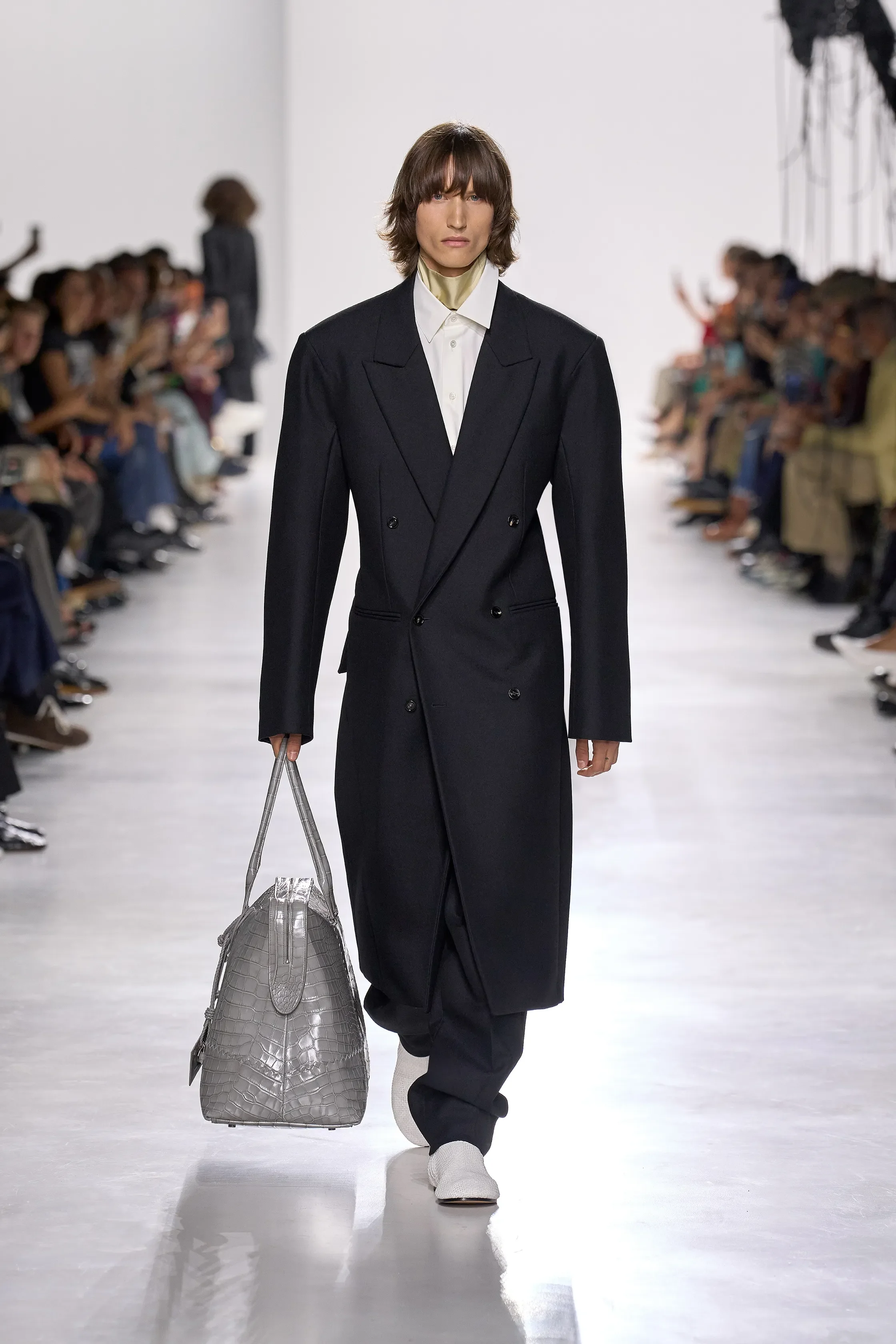 00009-bottega-veneta-spring-2026-ready-to-wear-credit-gorunway.webp