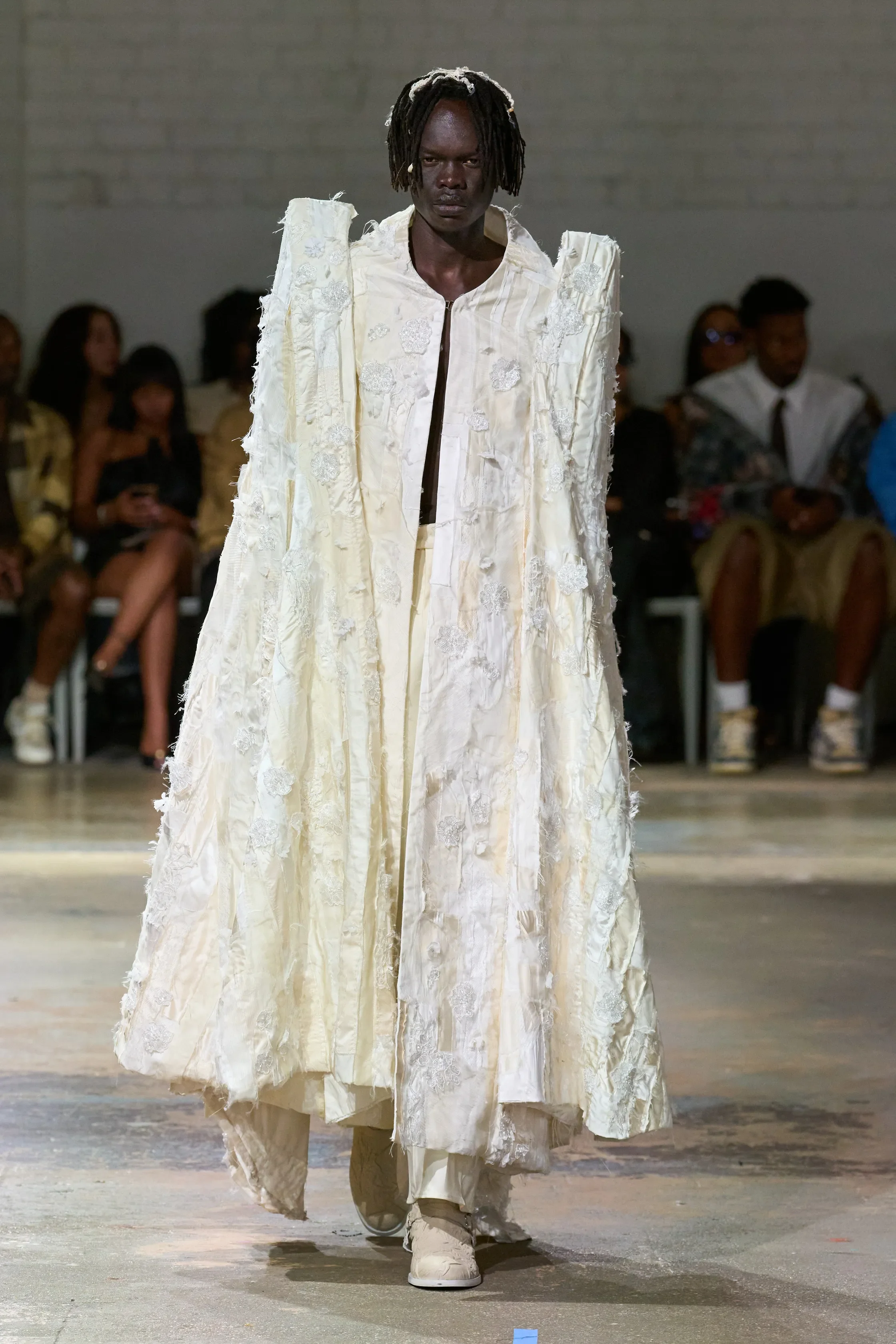 00042-who-decides-war-spring-2026-ready-to-wear-credit-gorunway.webp