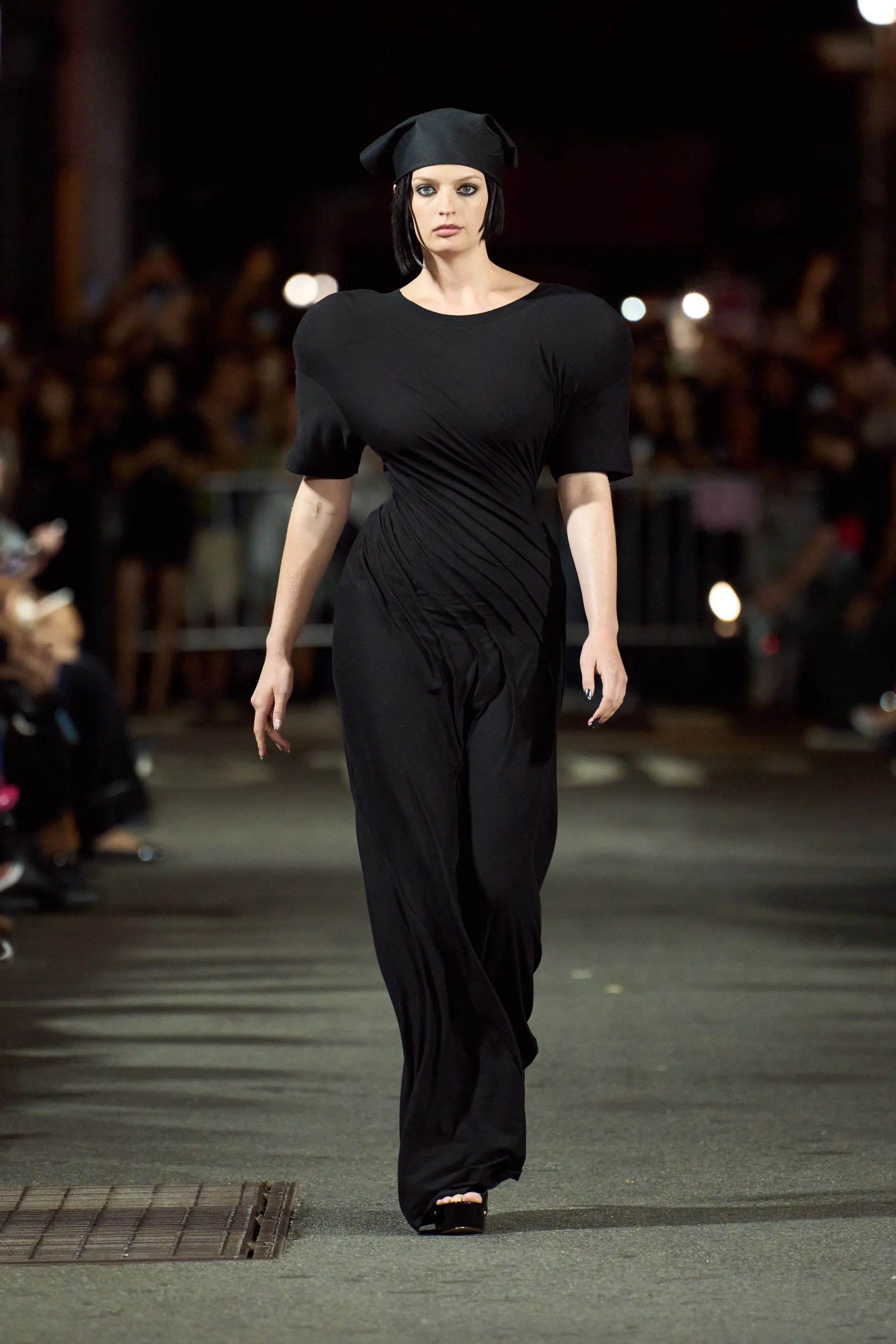 00021-christian-cowan-spring-2026-ready-to-wear-credit-gorunway.webp