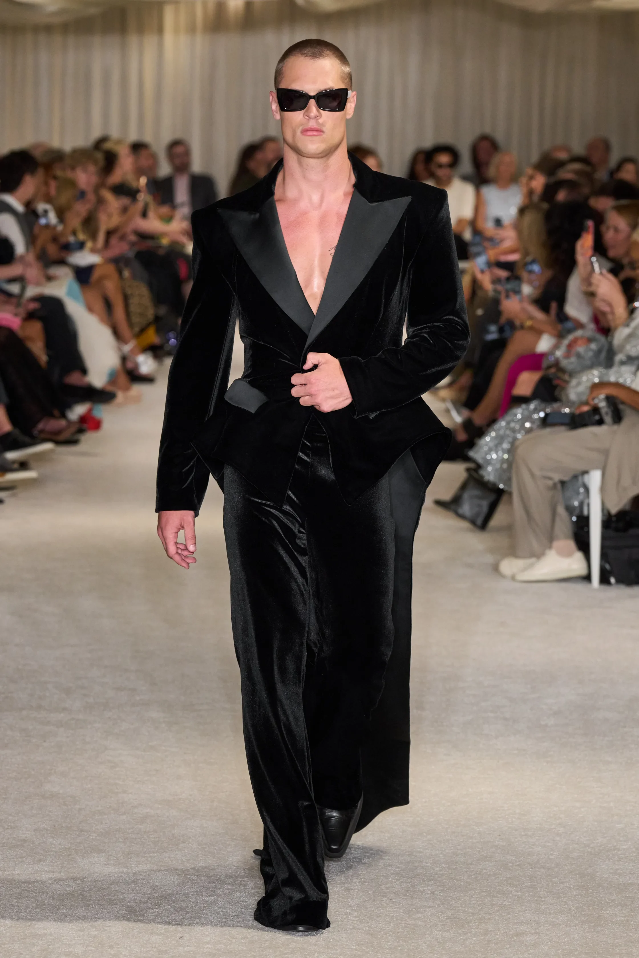 00052-christian-siriano-spring-2026-ready-to-wear-credit-gorunway.webp