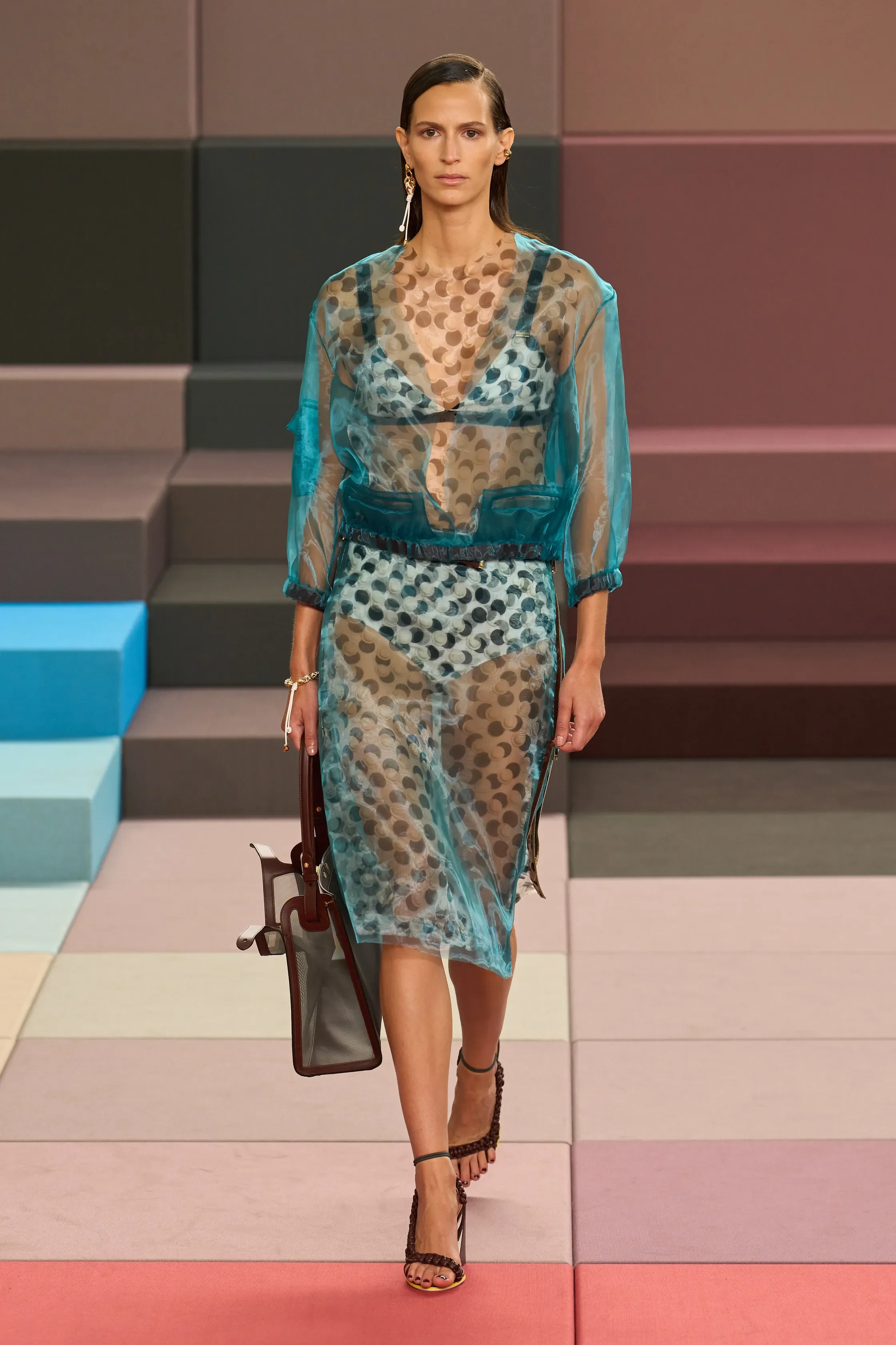 00070-fendi-spring-2026-ready-to-wear-credit-gorunway.webp