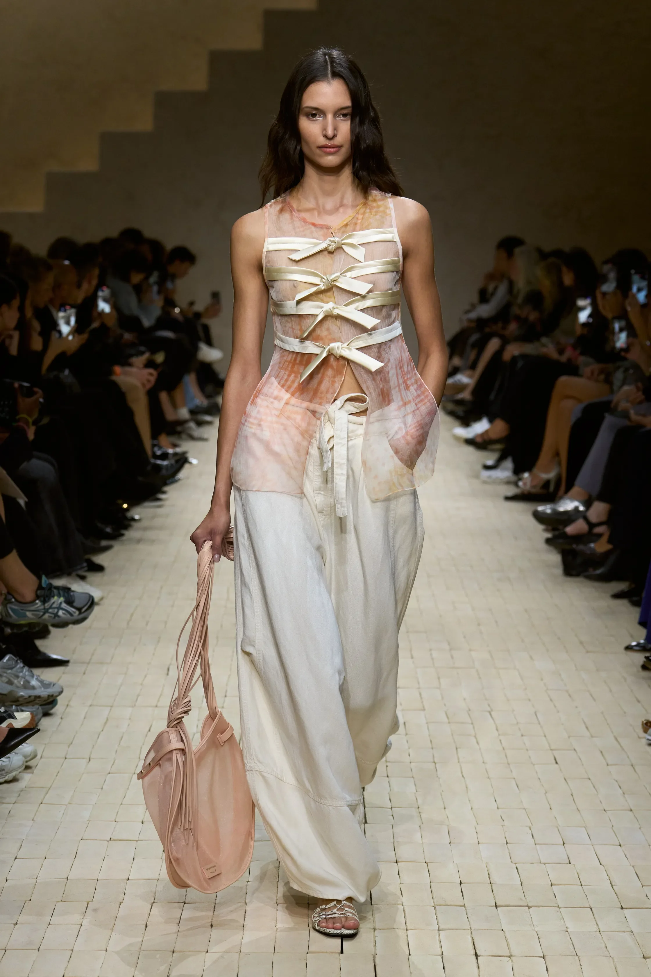 00036-emporio-armani-spring-2026-ready-to-wear-credit-gorunway.webp
