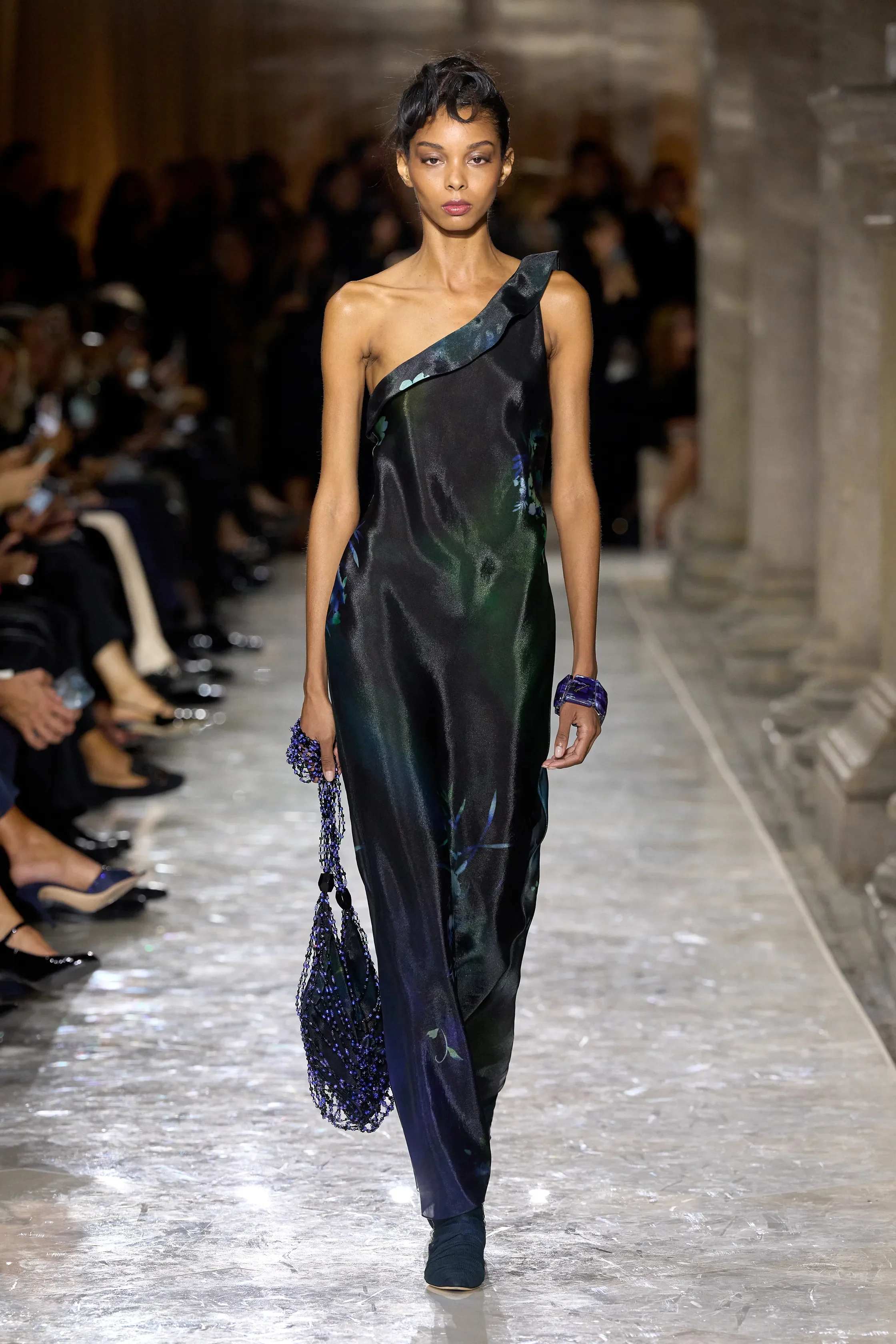 00057-giorgio-armani-spring-2026-ready-to-wear-credit-gorunway.webp
