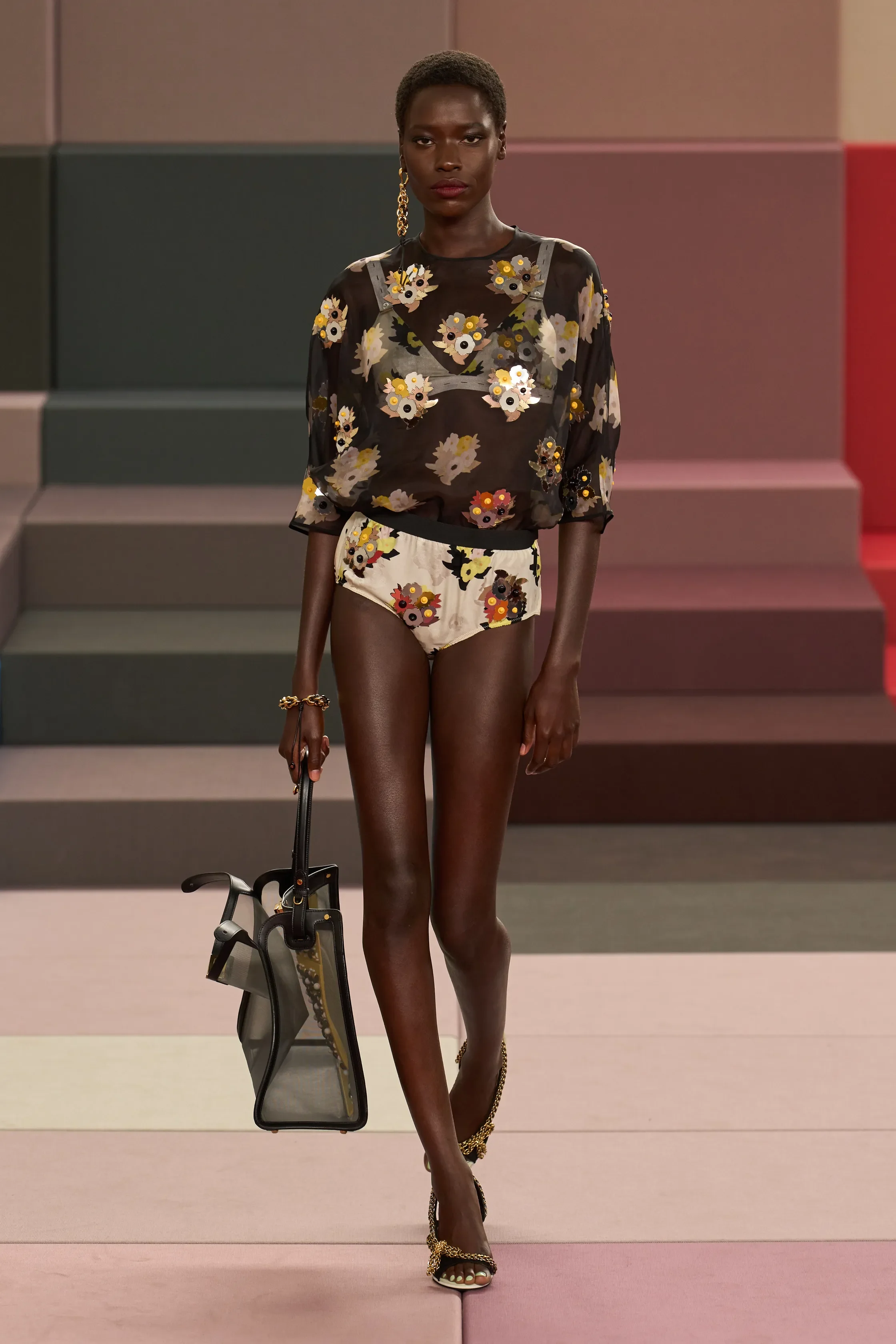 00081-fendi-spring-2026-ready-to-wear-credit-gorunway.webp