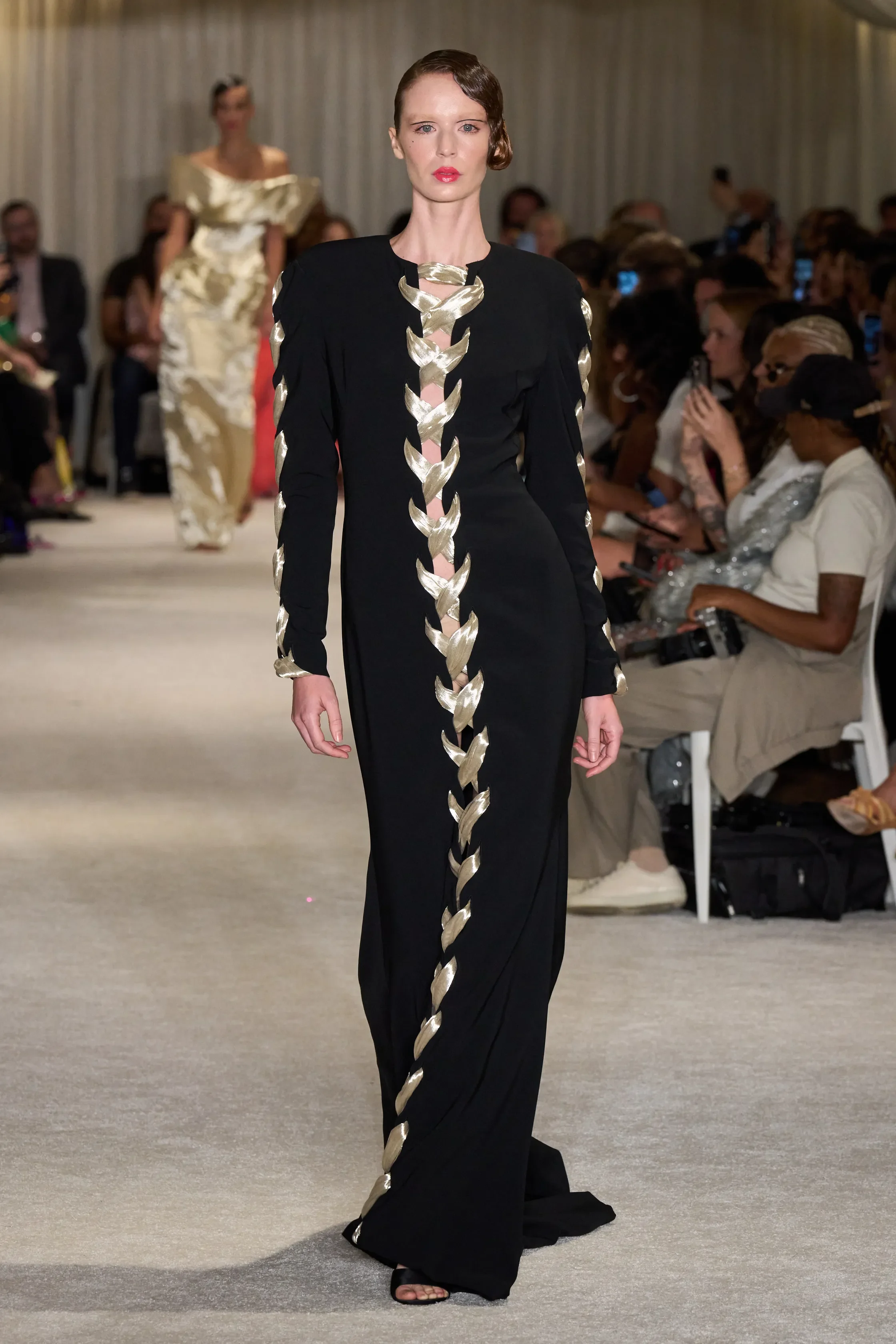00035-christian-siriano-spring-2026-ready-to-wear-credit-gorunway.webp
