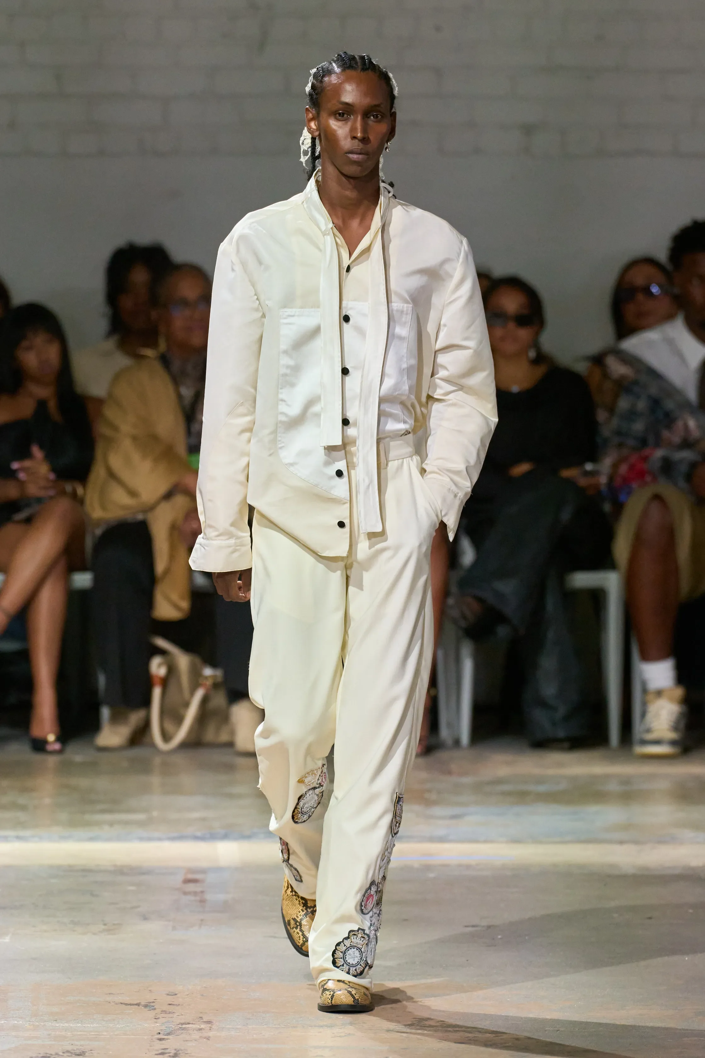 00033-who-decides-war-spring-2026-ready-to-wear-credit-gorunway.webp