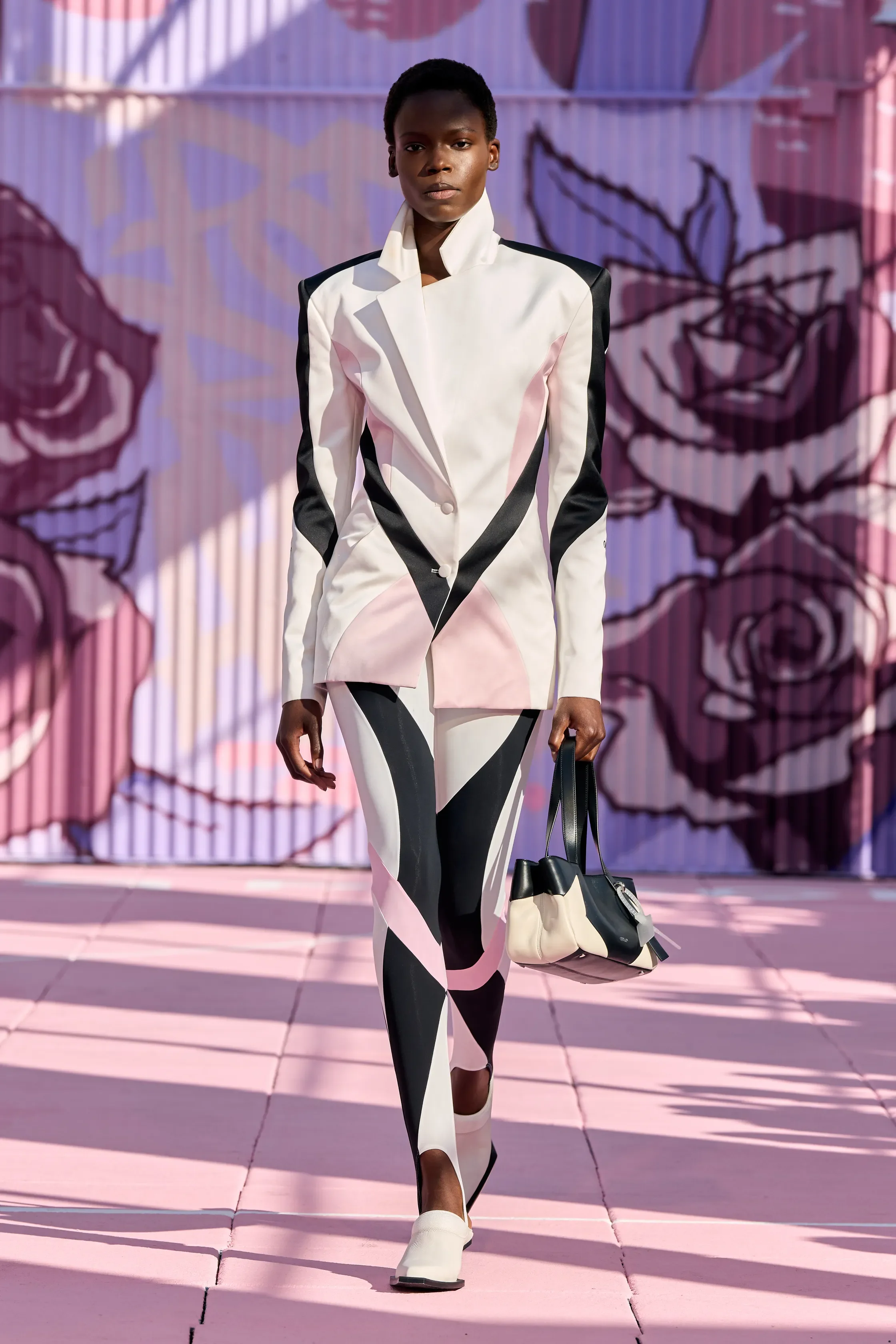 00046-off-white-spring-2026-ready-to-wear-credit-gorunway.webp