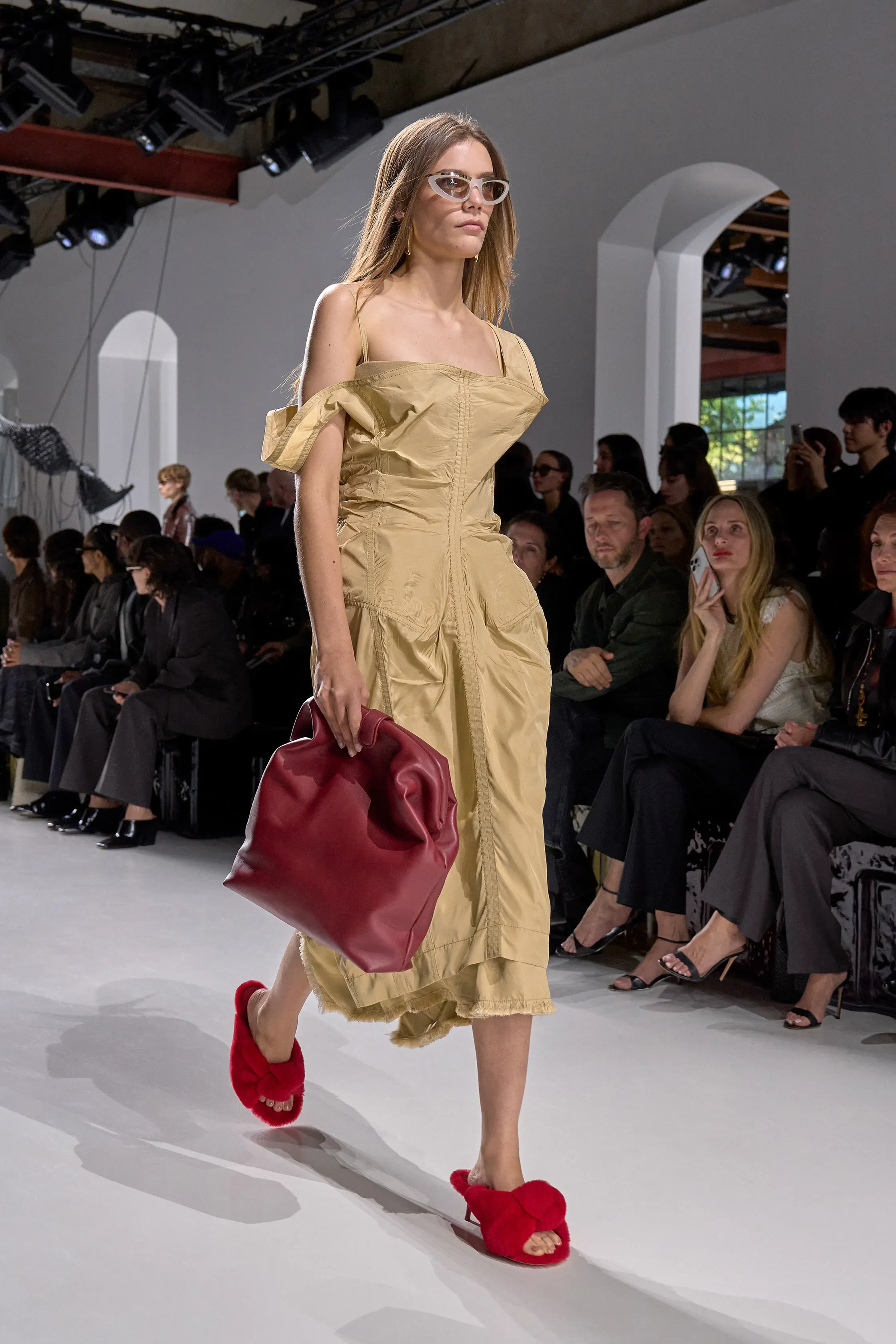 00051-bottega-veneta-spring-2026-ready-to-wear-credit-gorunway.webp