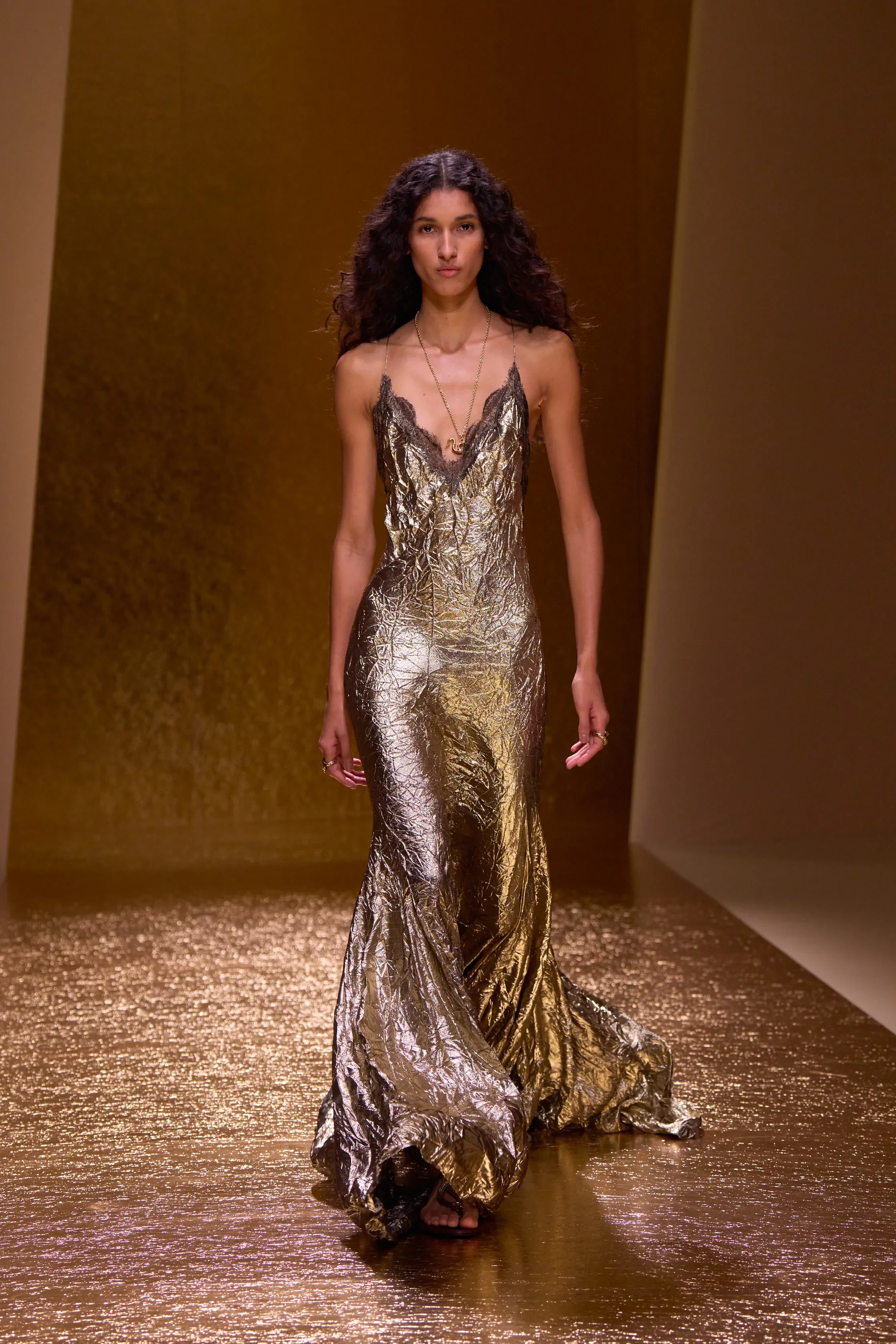00004-roberto-cavalli-spring-2026-ready-to-wear-credit-gorunway.webp