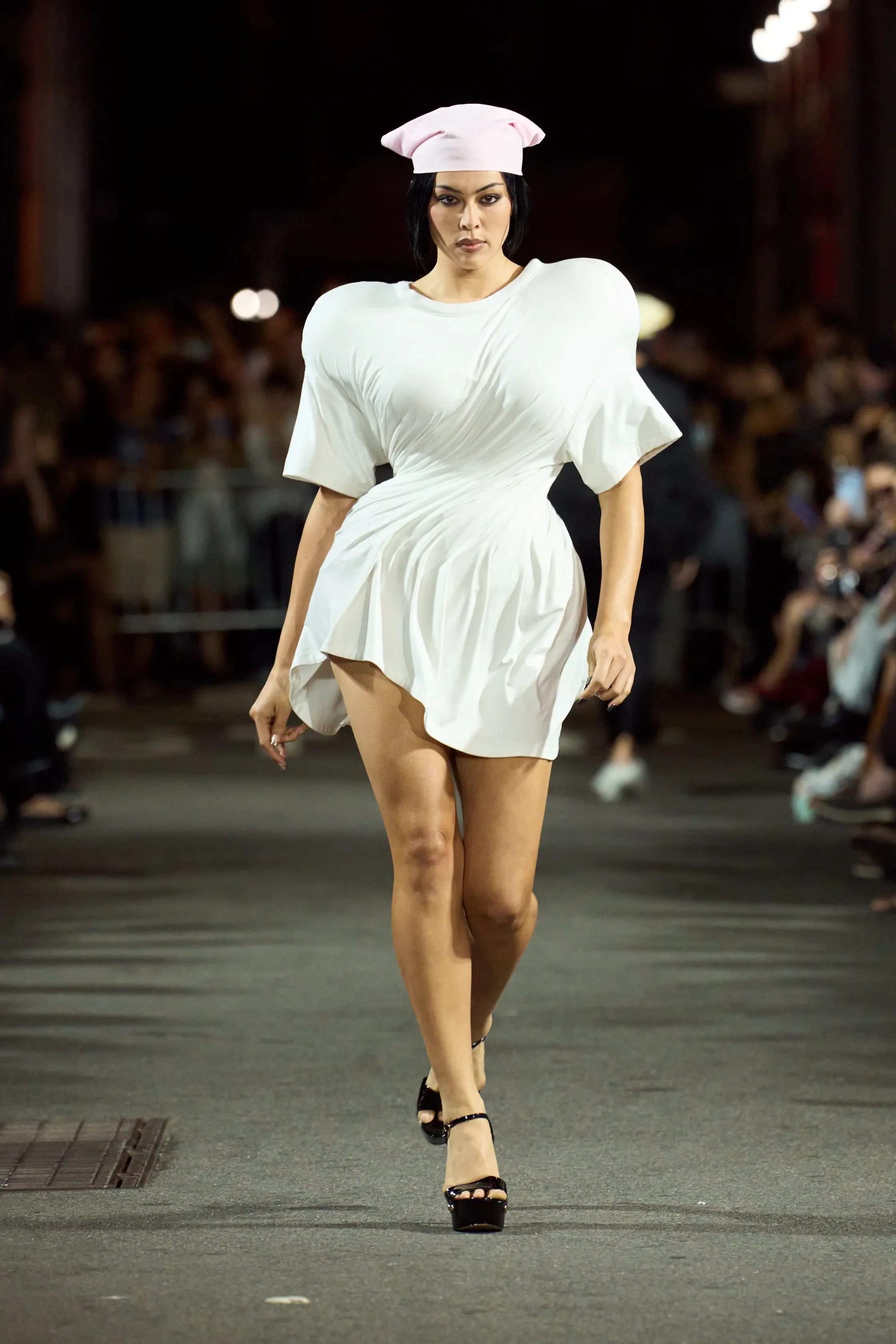 00014-christian-cowan-spring-2026-ready-to-wear-credit-gorunway.webp