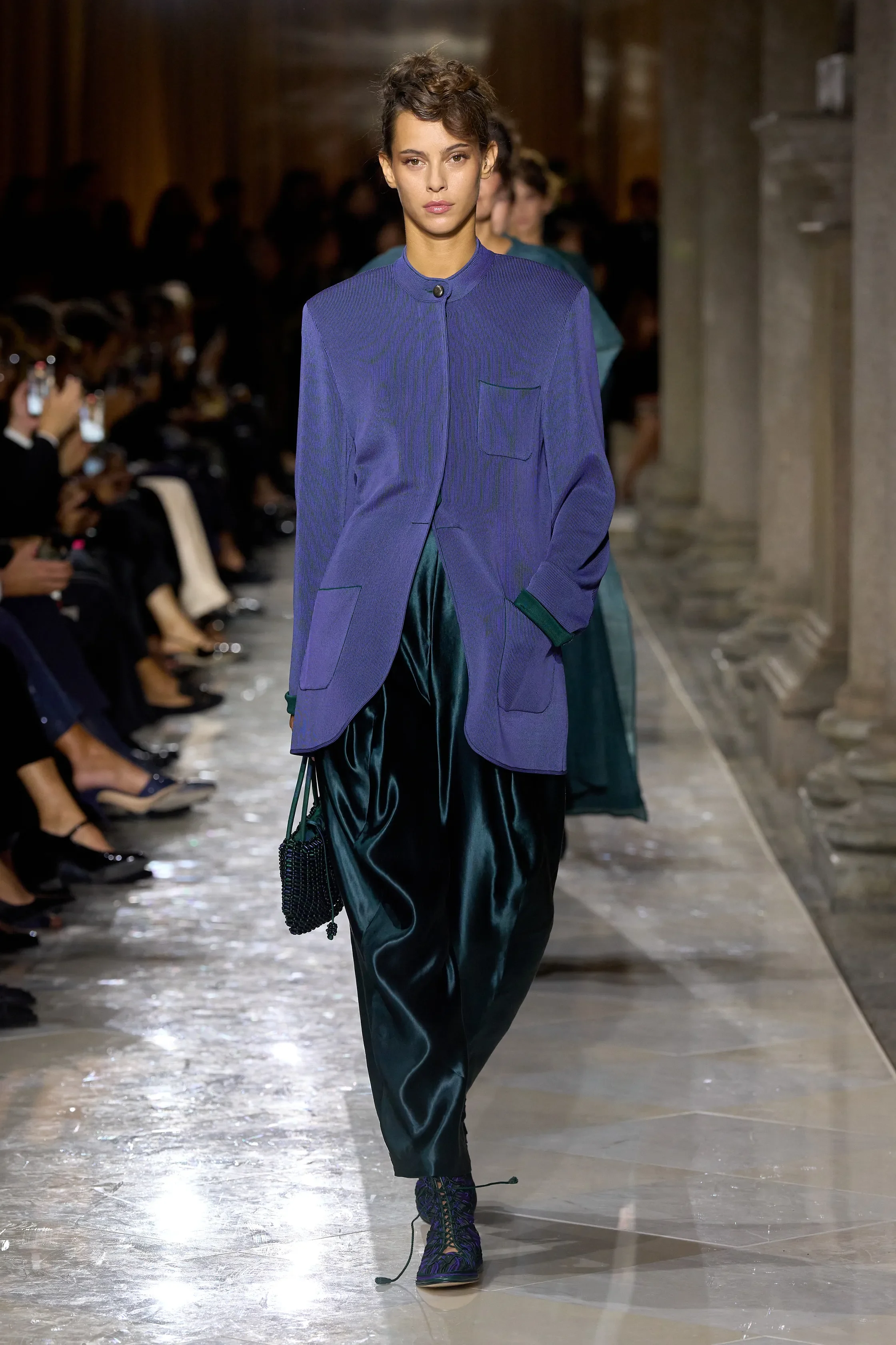 00049-giorgio-armani-spring-2026-ready-to-wear-credit-gorunway.webp