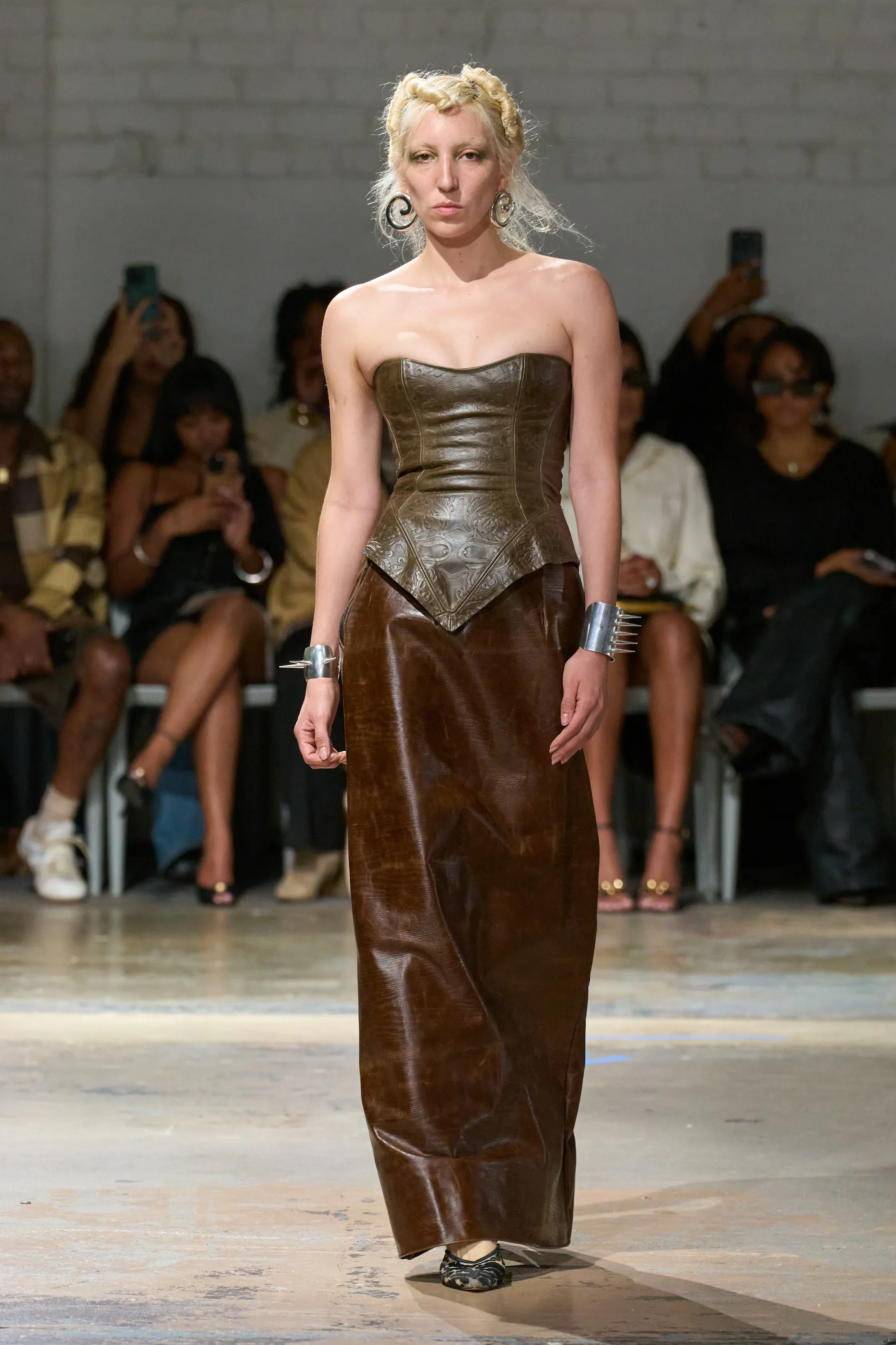 00014-who-decides-war-spring-2026-ready-to-wear-credit-gorunway.webp
