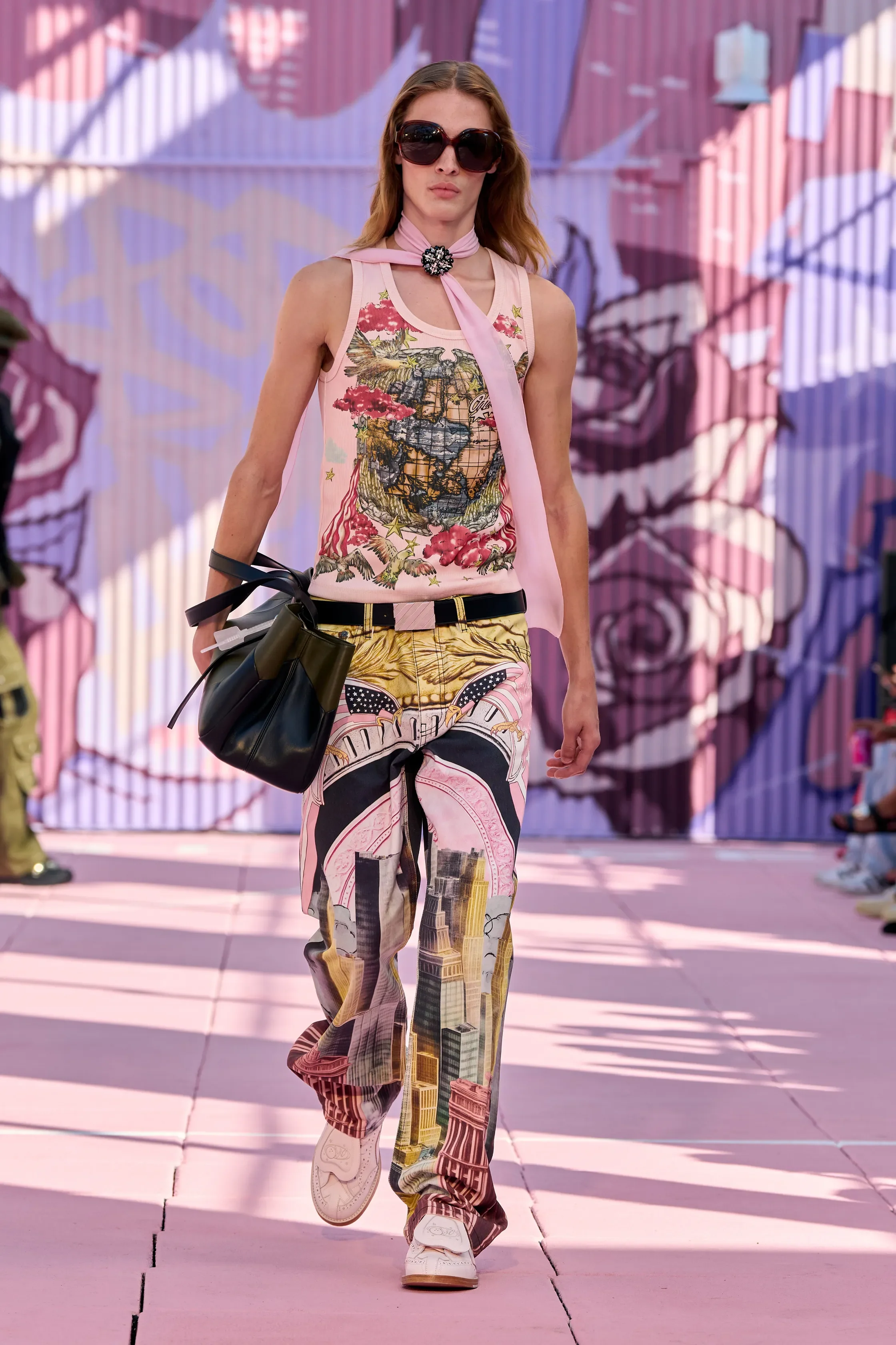 00026-off-white-spring-2026-ready-to-wear-credit-gorunway.webp