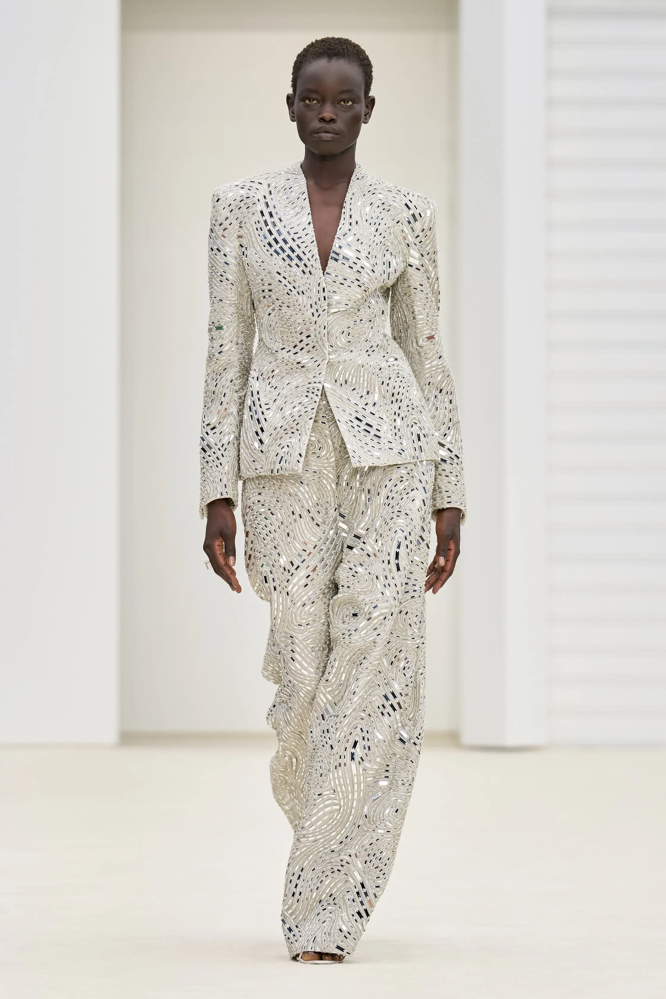 00043-ferrari-spring-2026-ready-to-wear-credit-gorunway.webp