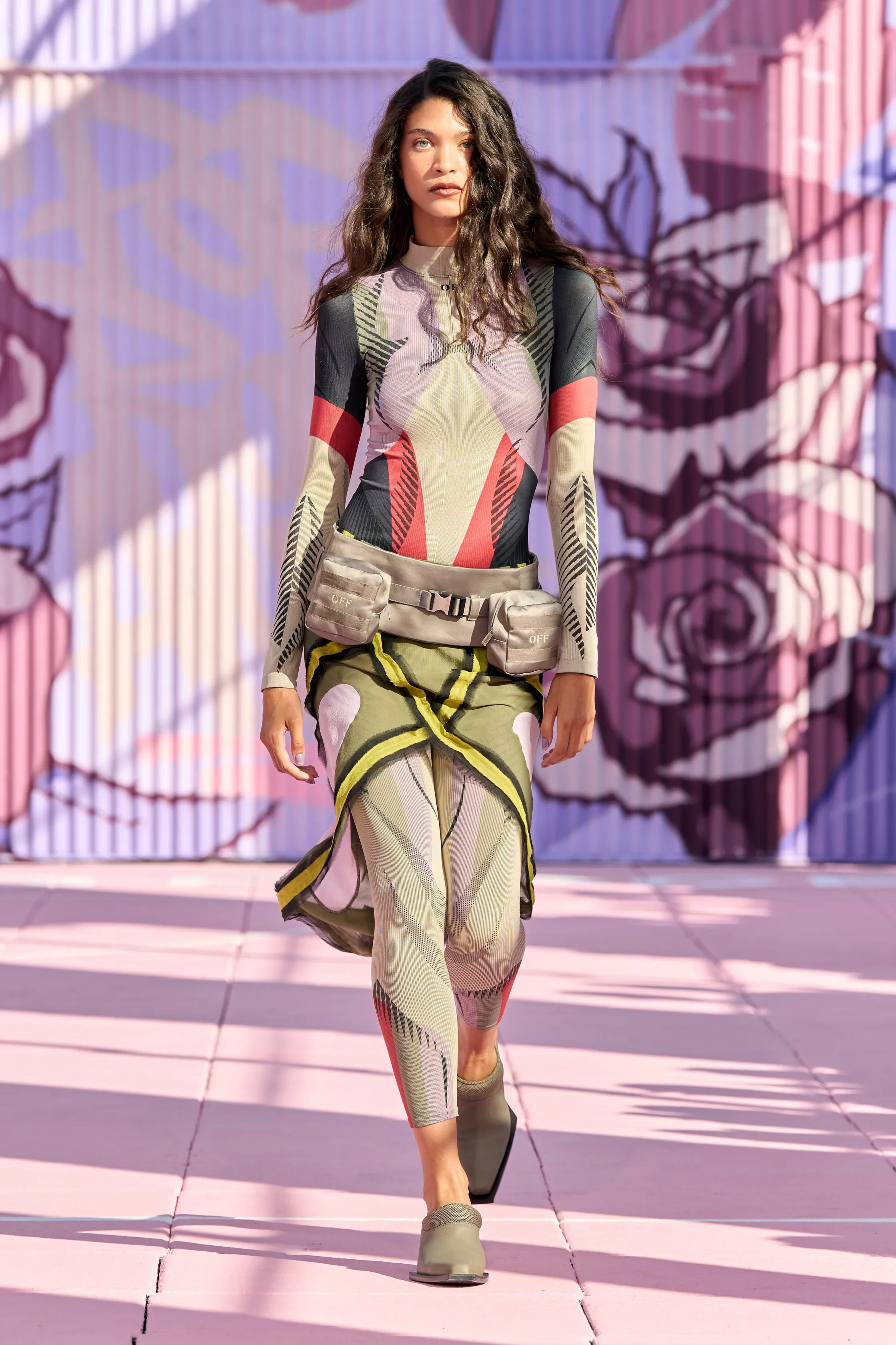00021-off-white-spring-2026-ready-to-wear-credit-gorunway.webp
