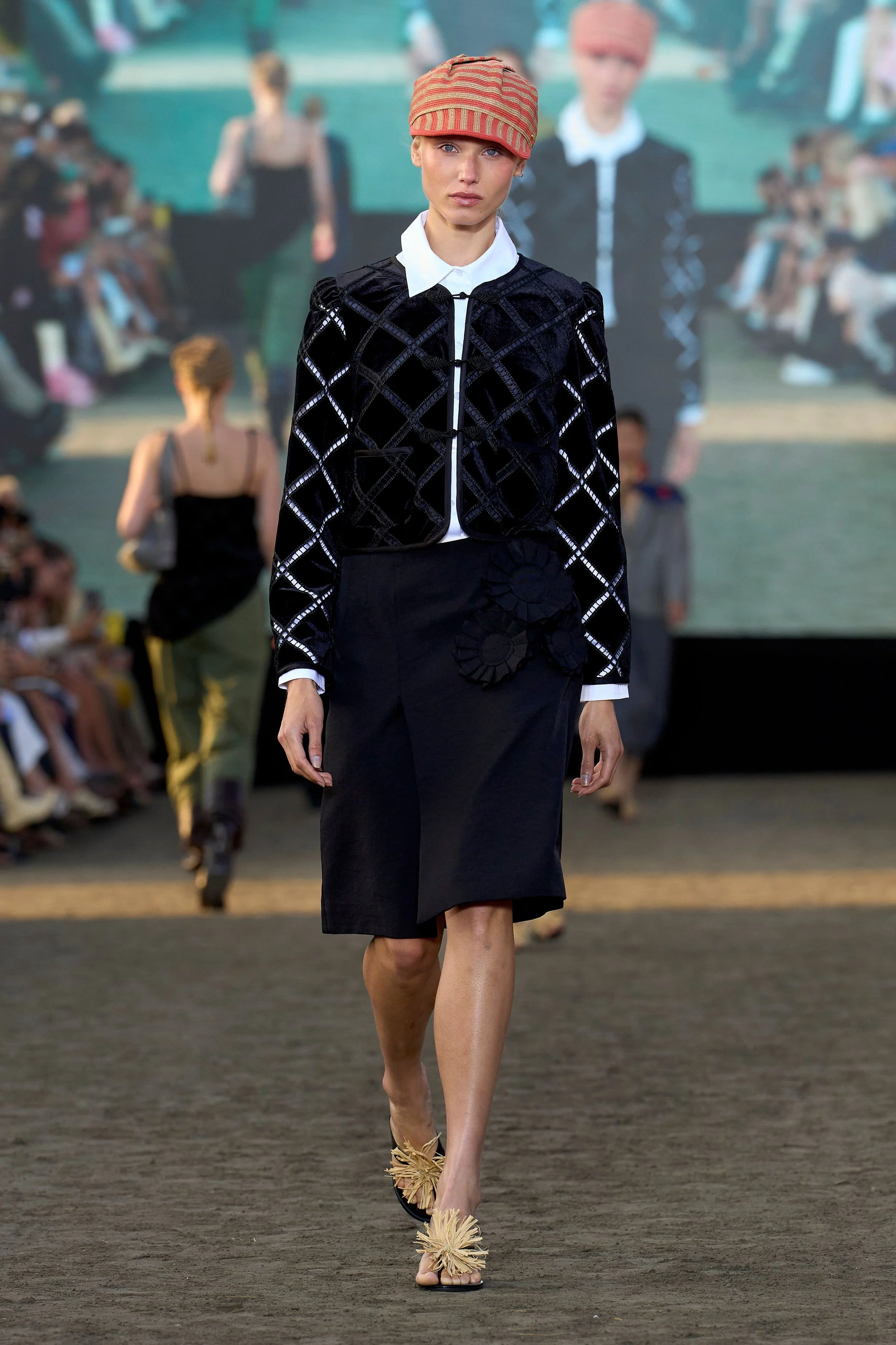 Baum und Pferdgarten SS26.JPG