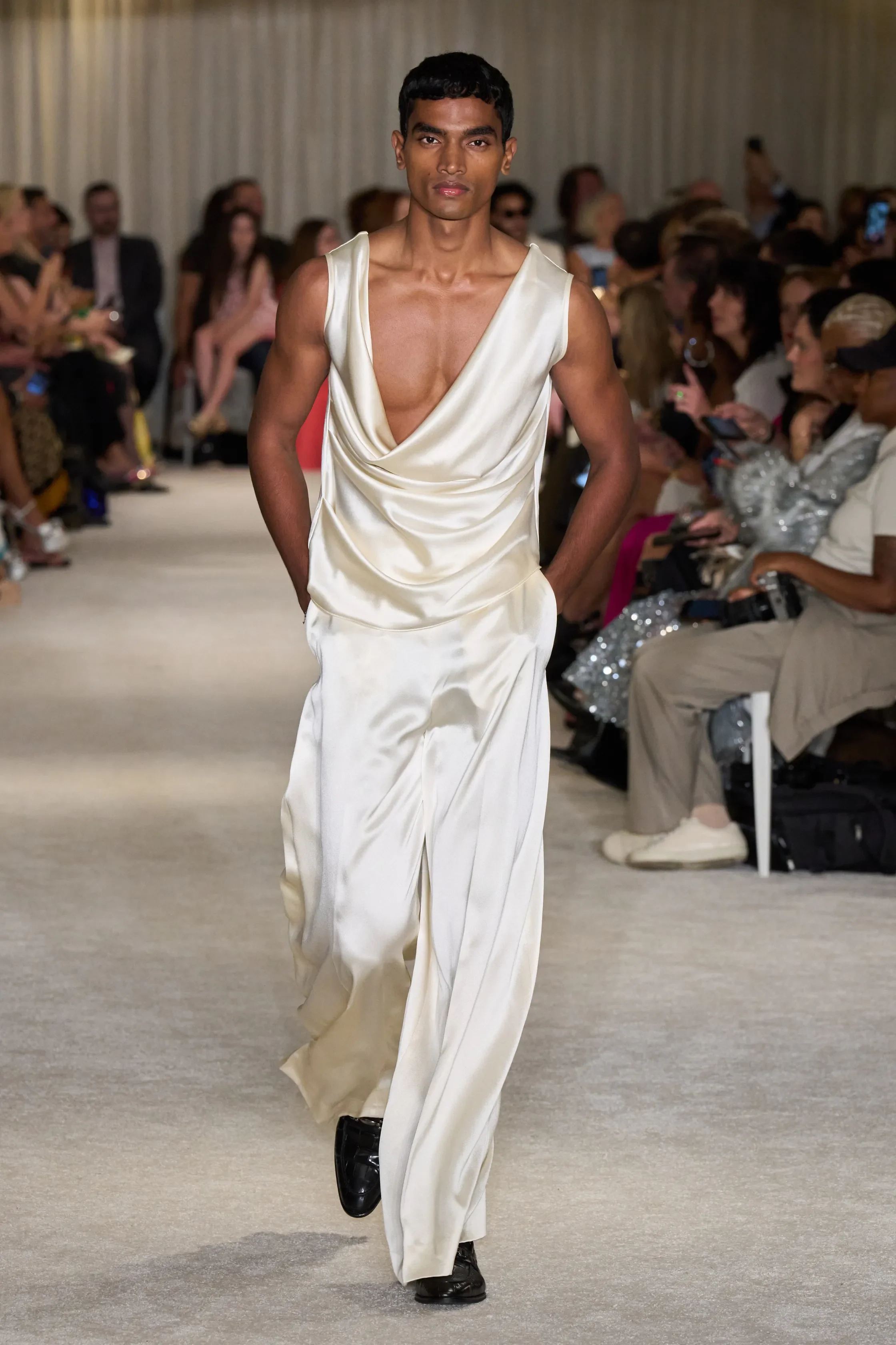 00027-christian-siriano-spring-2026-ready-to-wear-credit-gorunway.webp