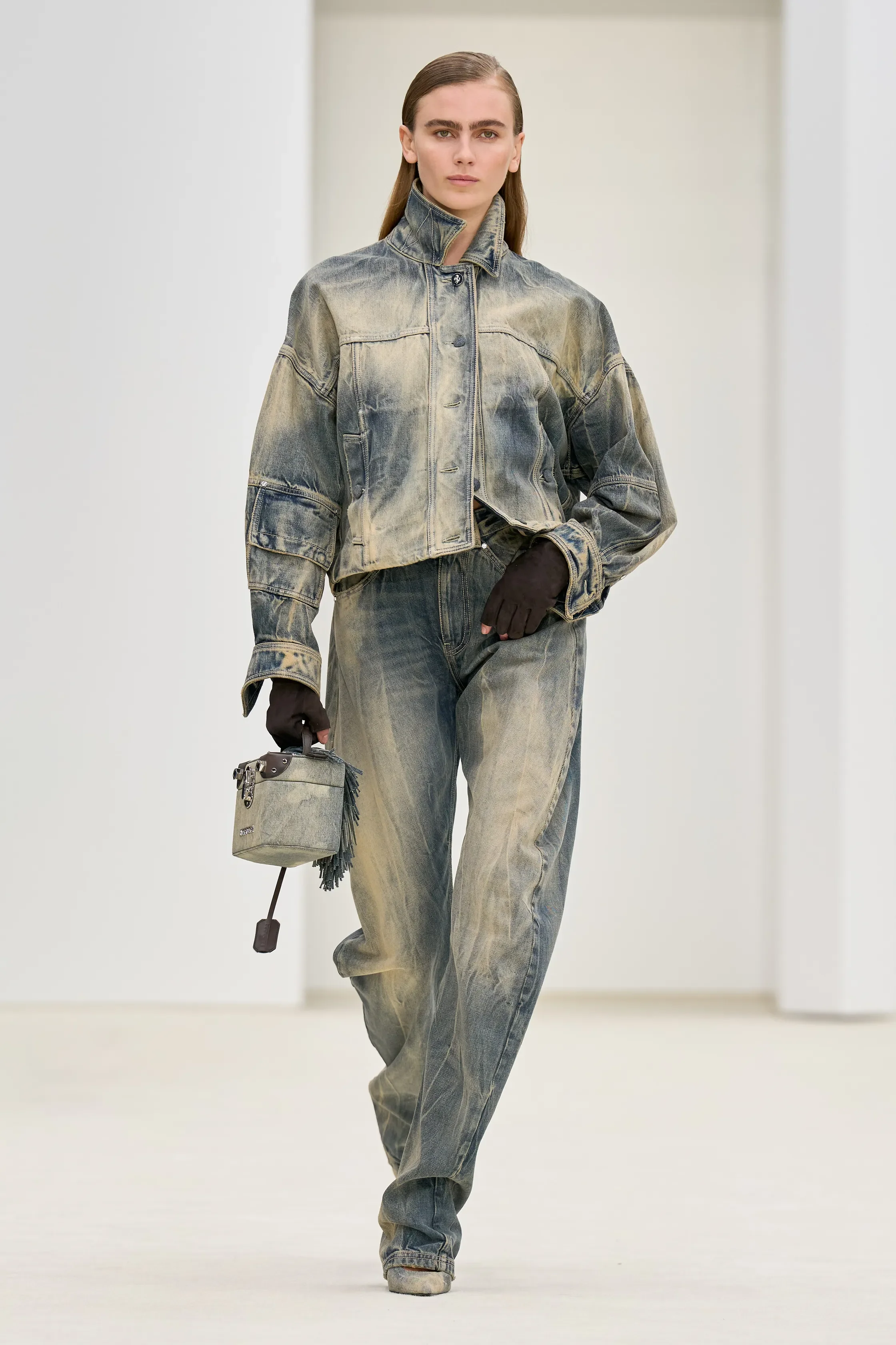 00023-ferrari-spring-2026-ready-to-wear-credit-gorunway.webp