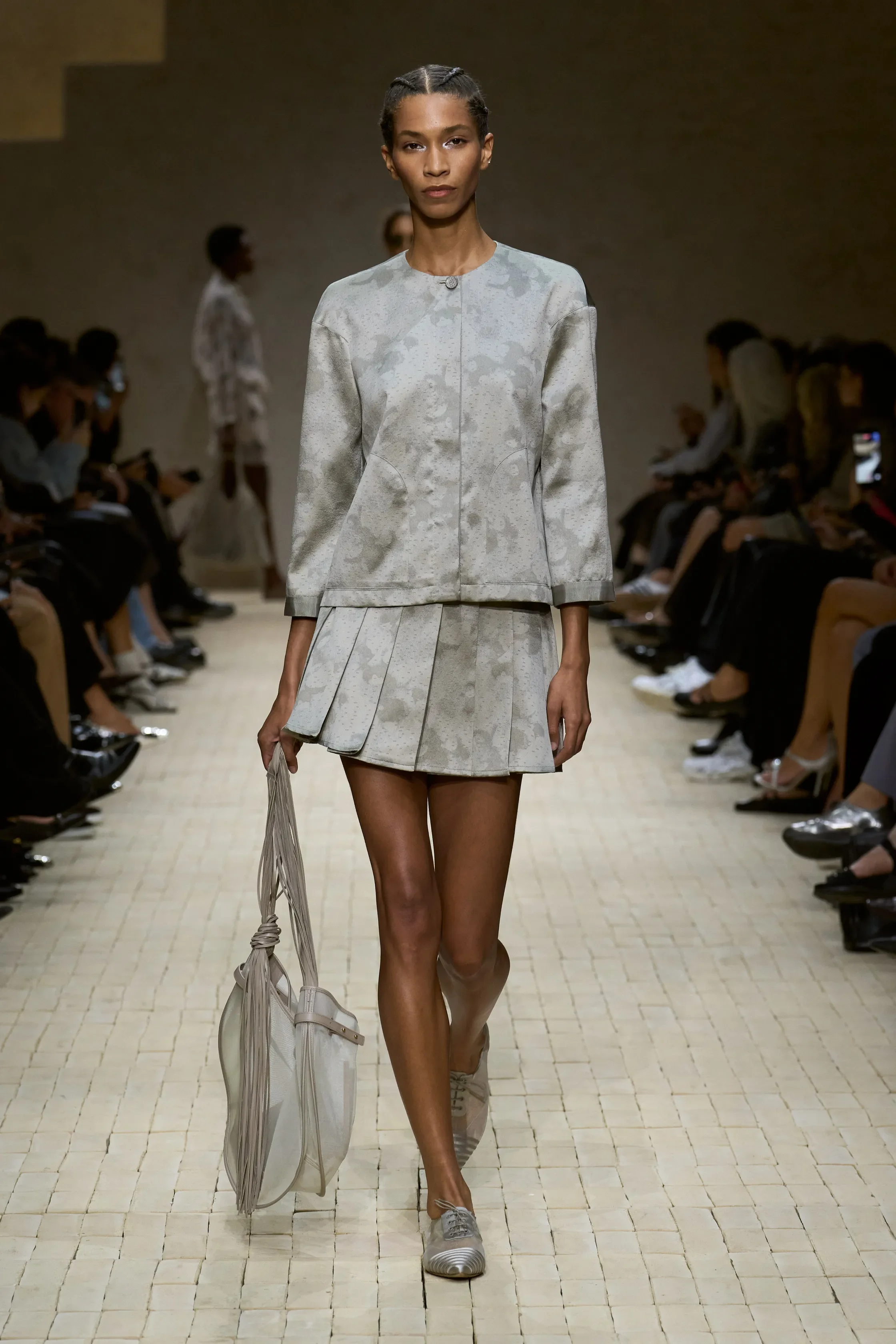 00019-emporio-armani-spring-2026-ready-to-wear-credit-gorunway.webp