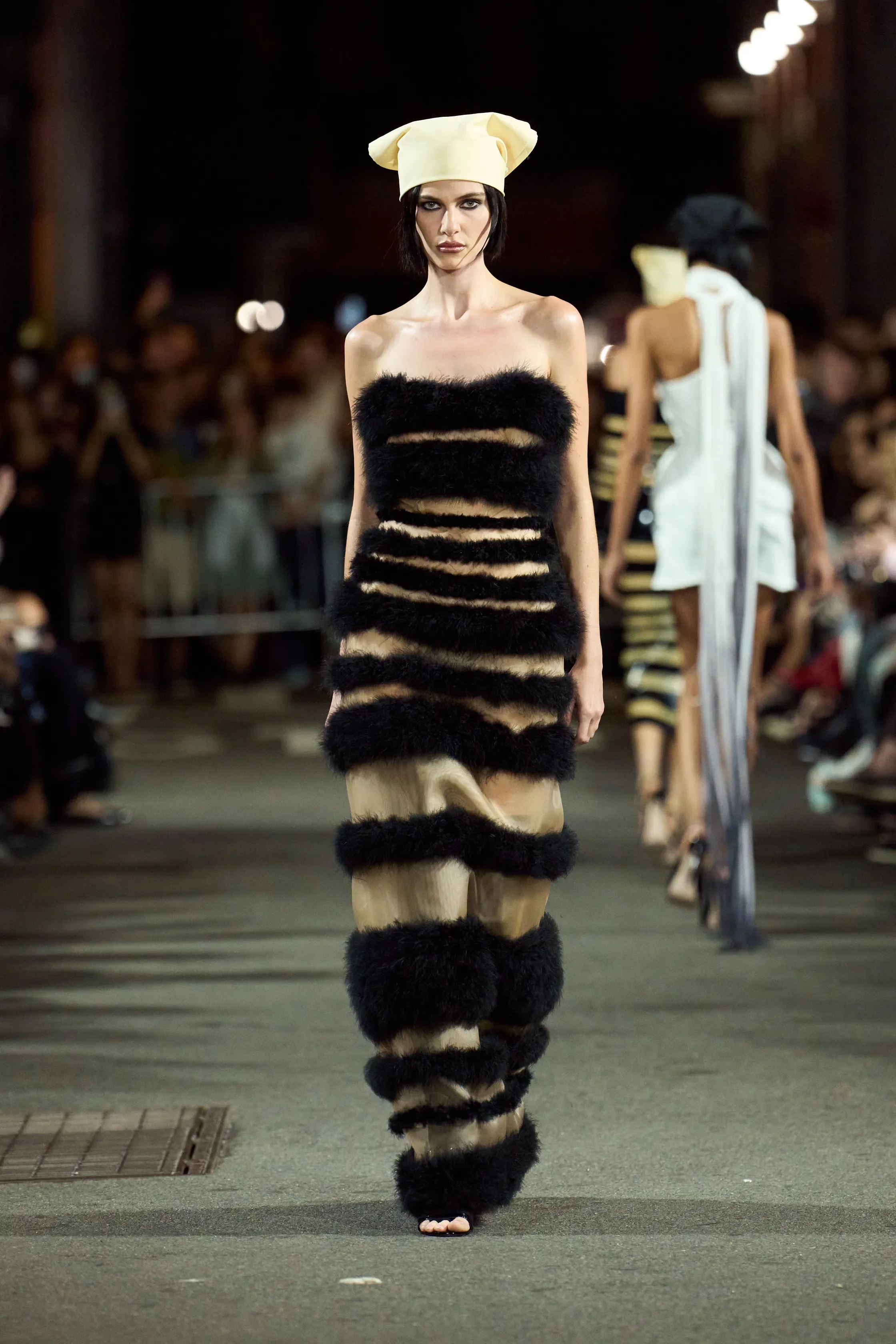 00029-christian-cowan-spring-2026-ready-to-wear-credit-gorunway.webp