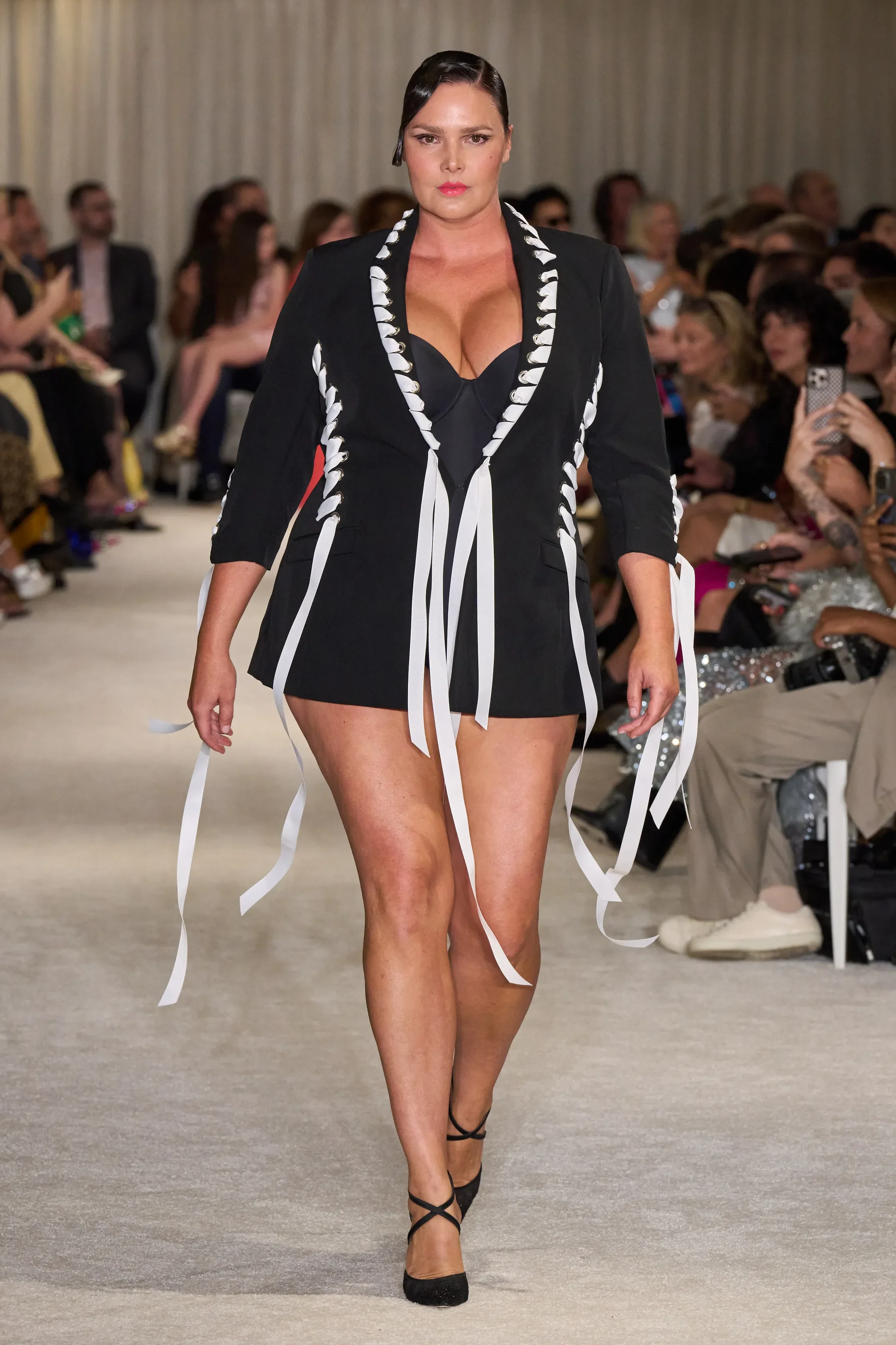 00018-christian-siriano-spring-2026-ready-to-wear-credit-gorunway.webp