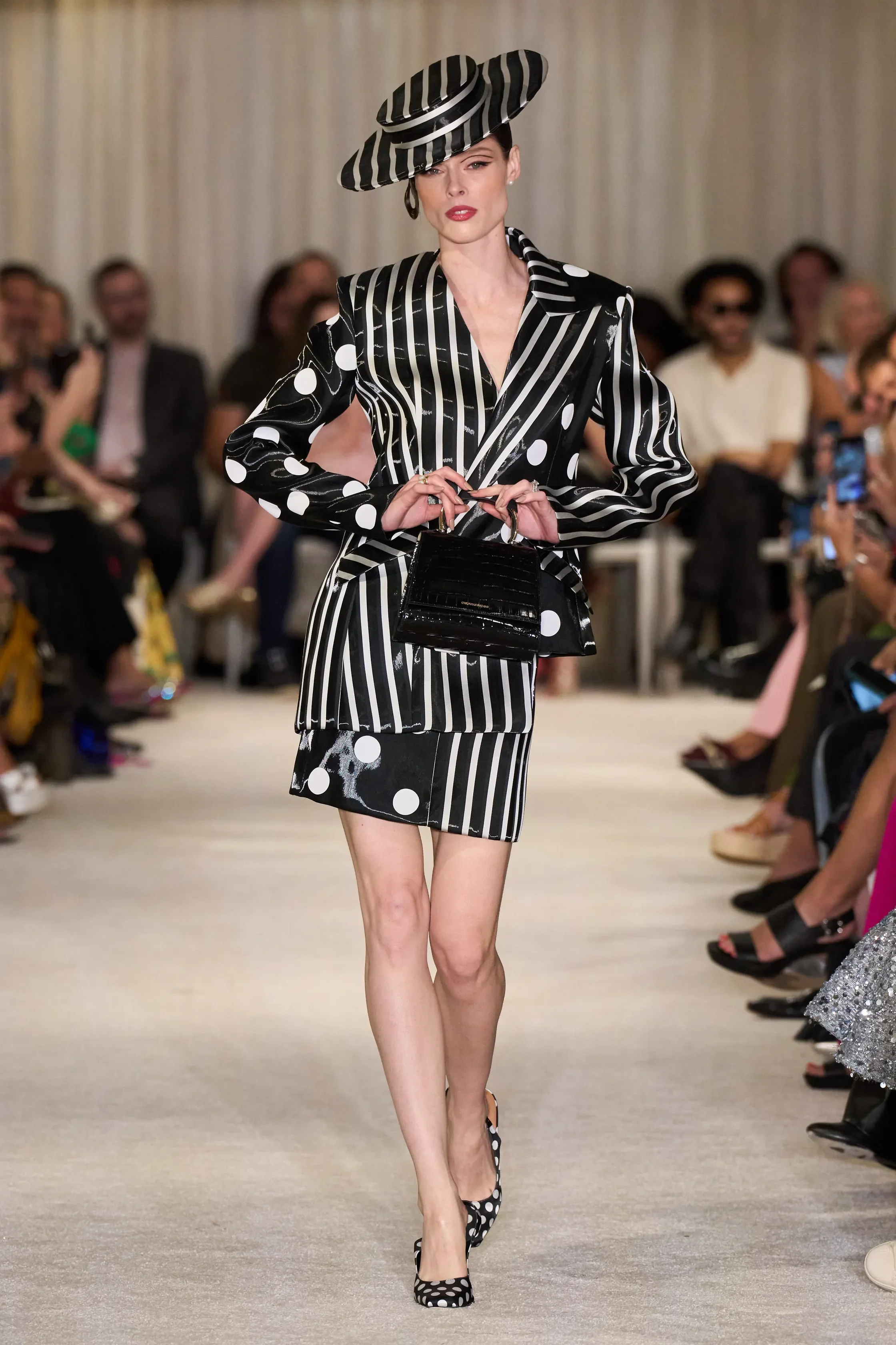 00001-christian-siriano-spring-2026-ready-to-wear-credit-gorunway.webp
