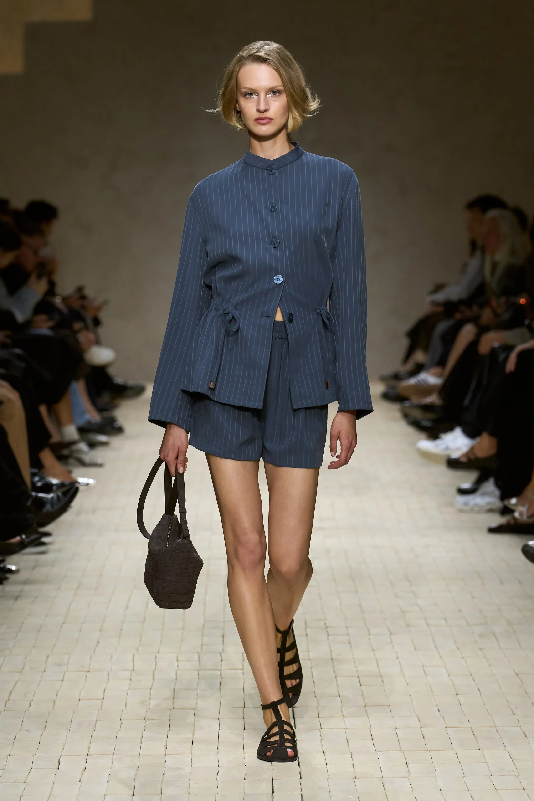 00023-emporio-armani-spring-2026-ready-to-wear-credit-gorunway.webp