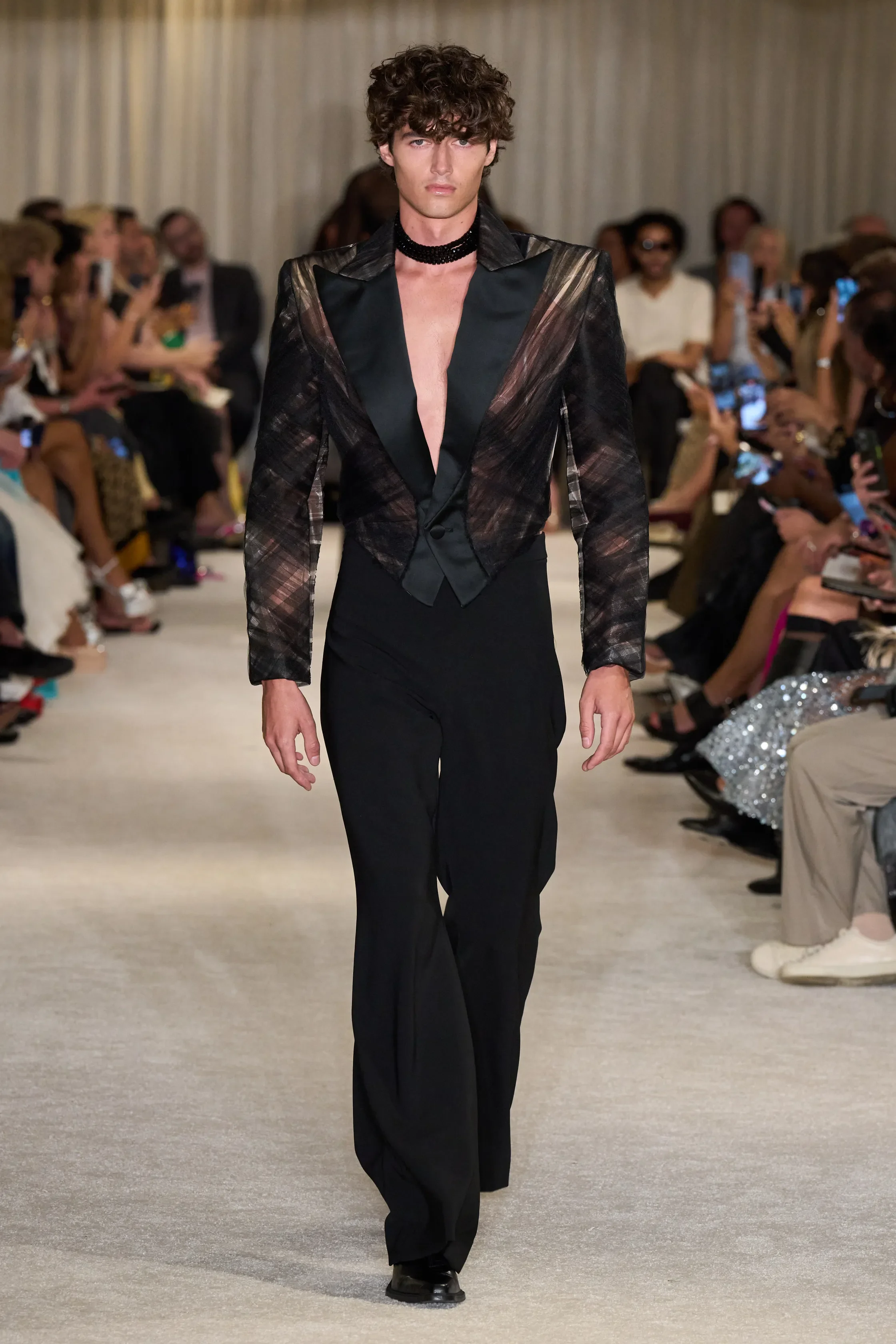 00037-christian-siriano-spring-2026-ready-to-wear-credit-gorunway.webp